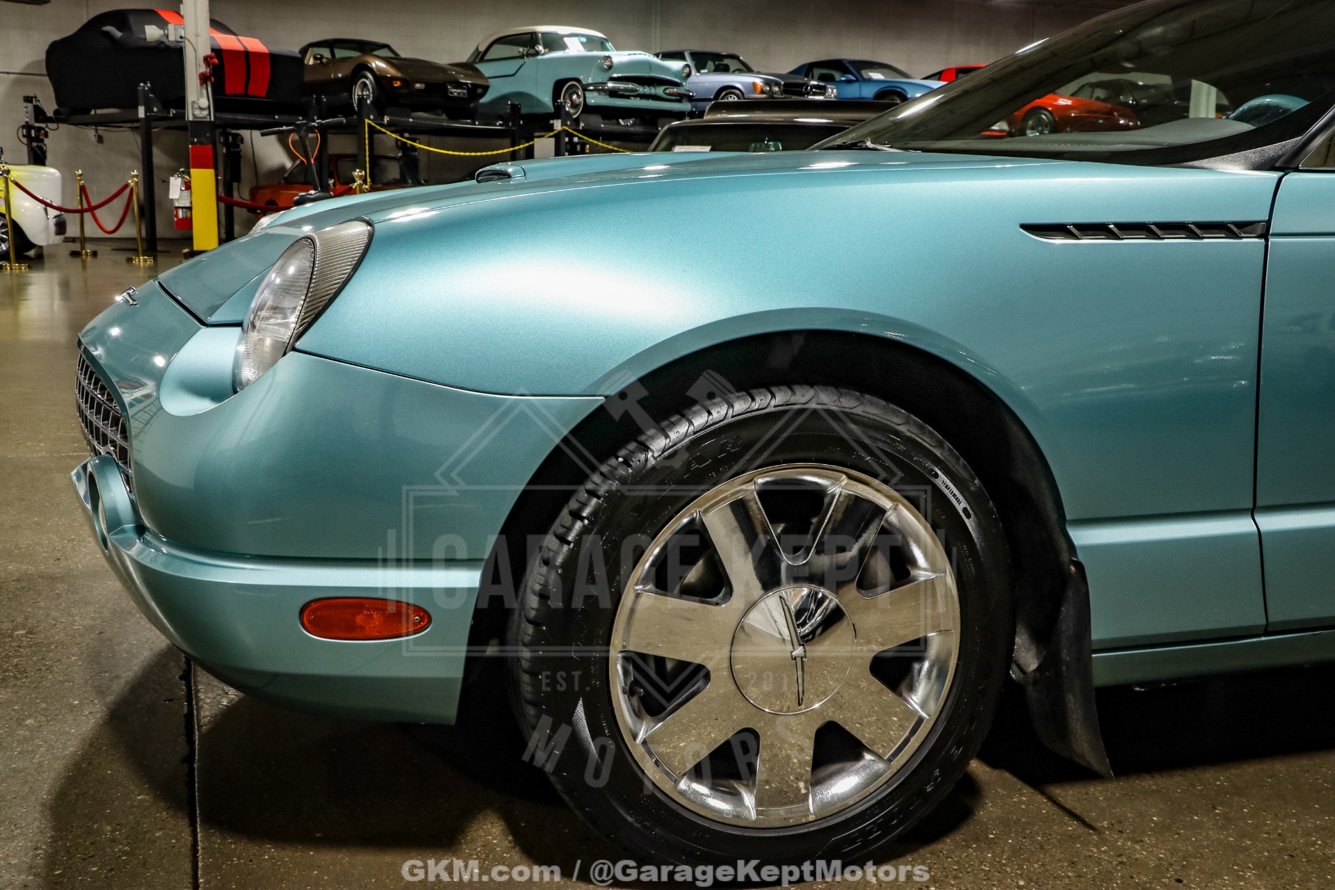 2002 Ford Thunderbird 35