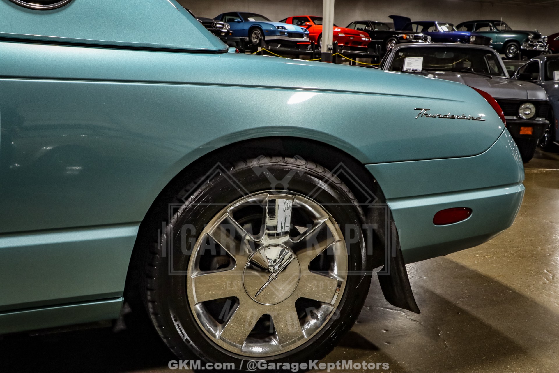 2002 Ford Thunderbird 39