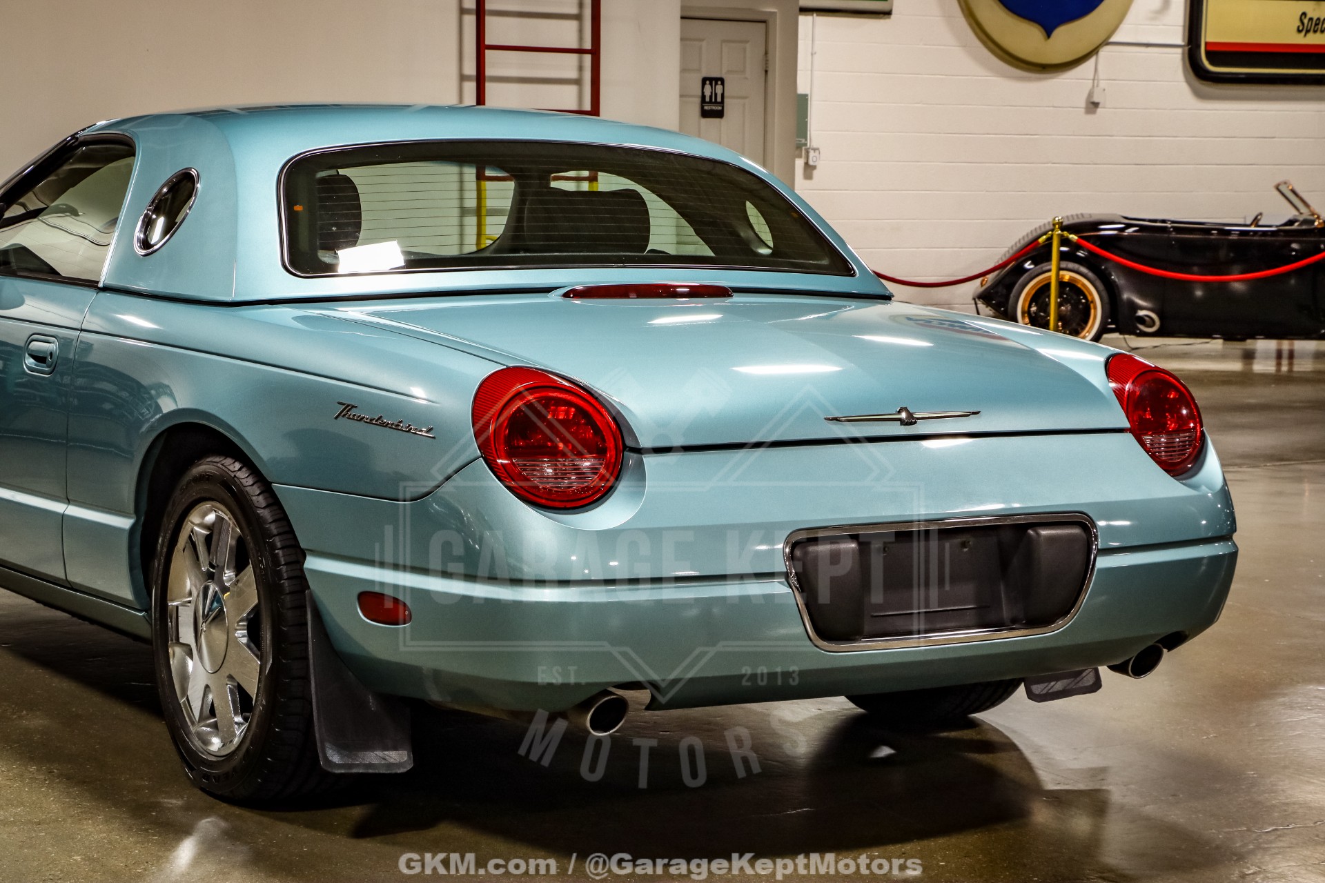 2002 Ford Thunderbird 44