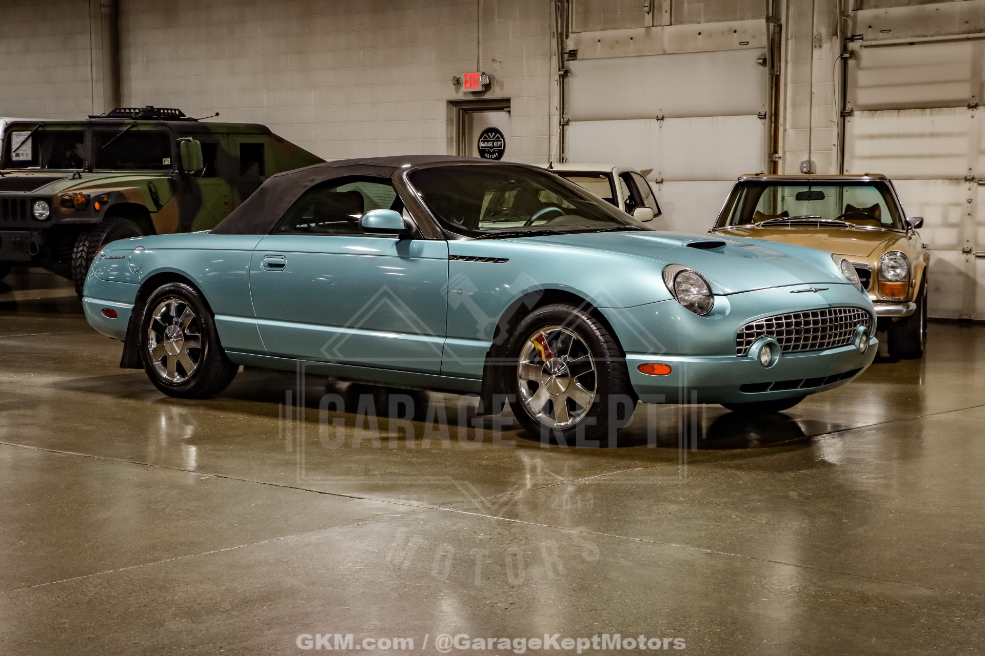 2002 Ford Thunderbird 4
