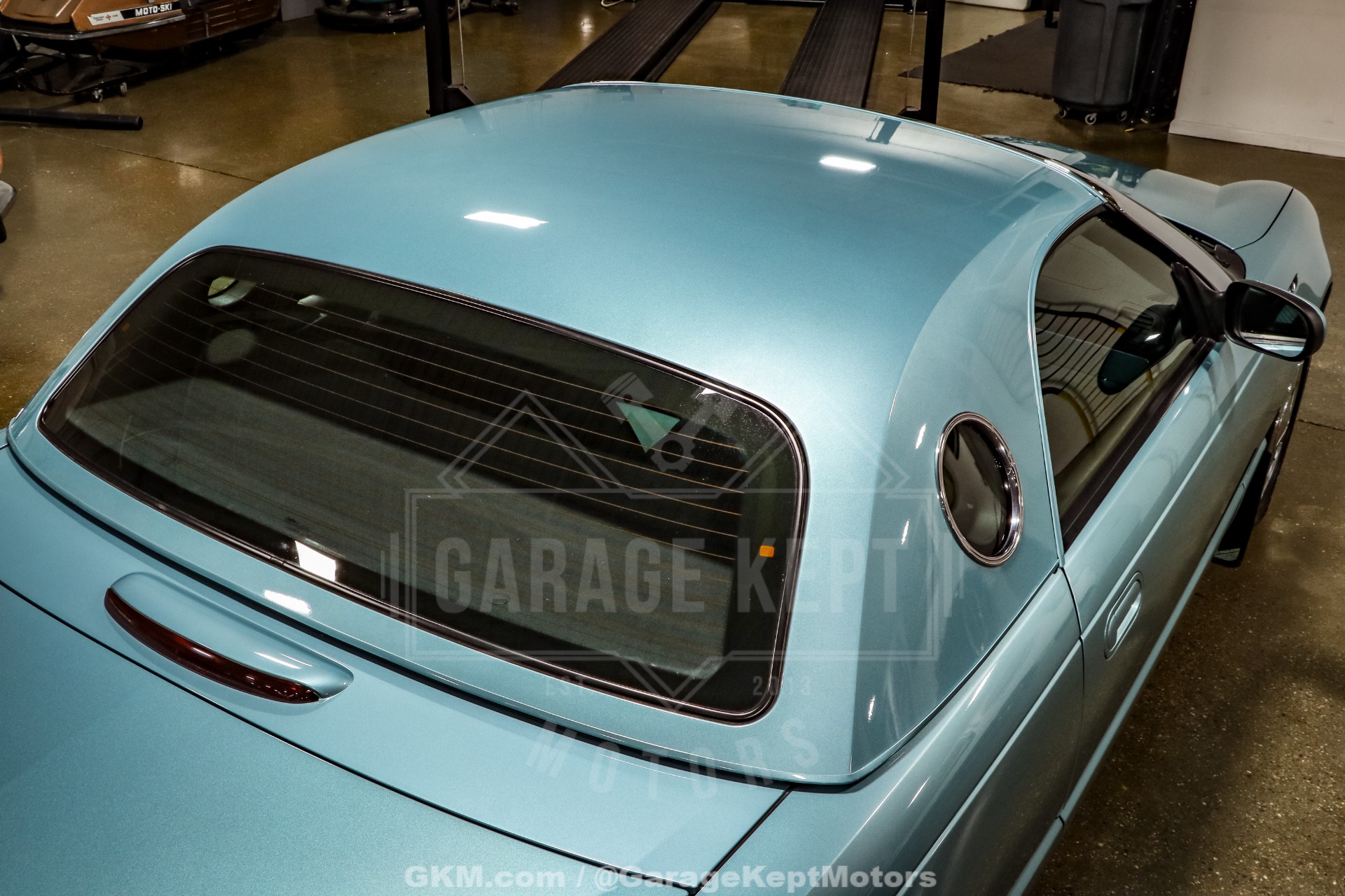 2002 Ford Thunderbird 54