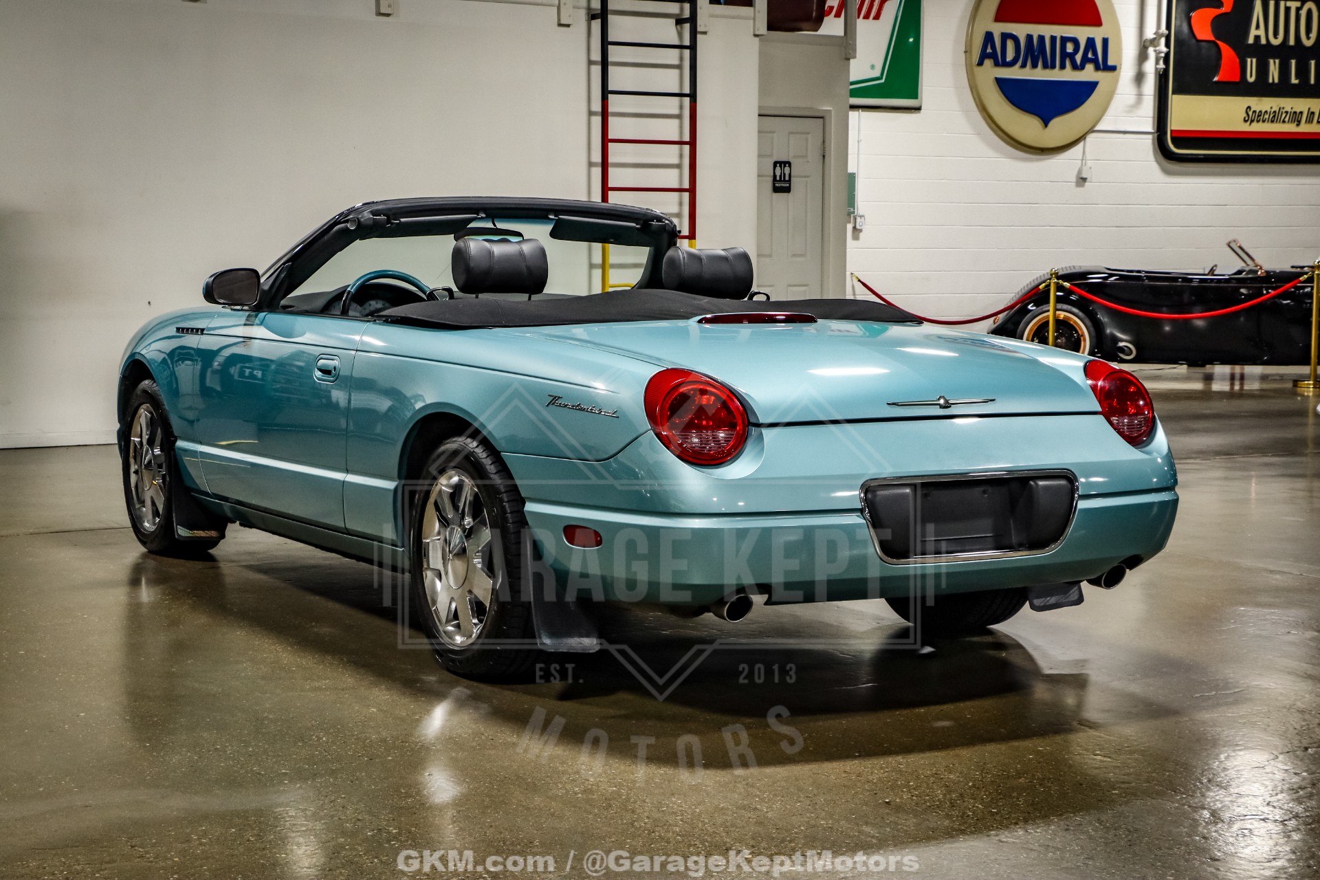 2002 Ford Thunderbird 81
