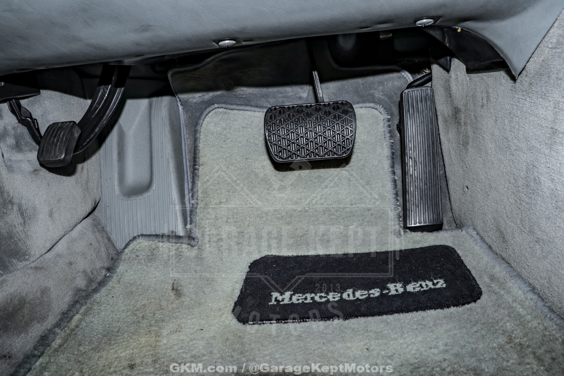 1991 Mercedes-Benz 560-Class 123