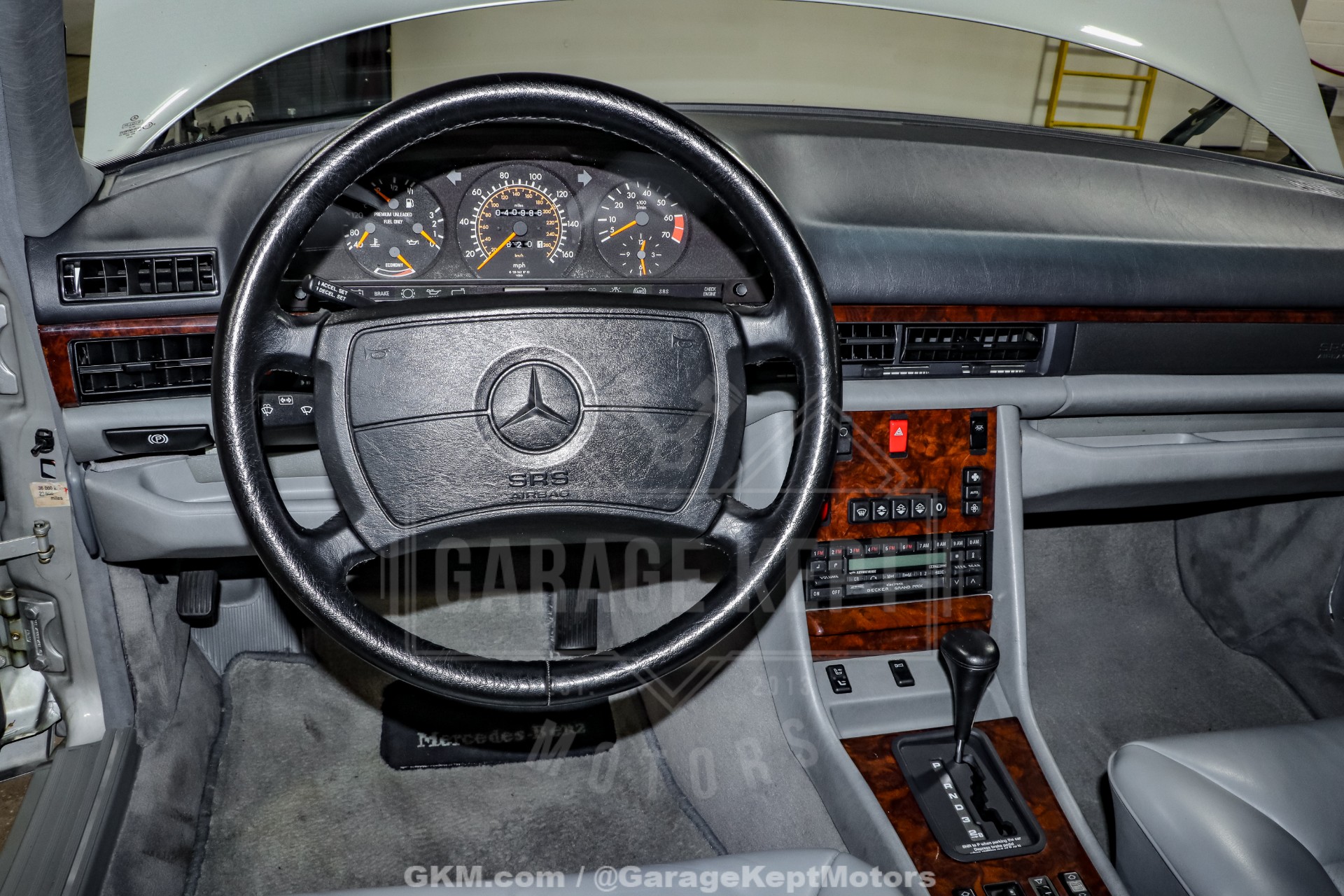 1991 Mercedes-Benz 560-Class 130