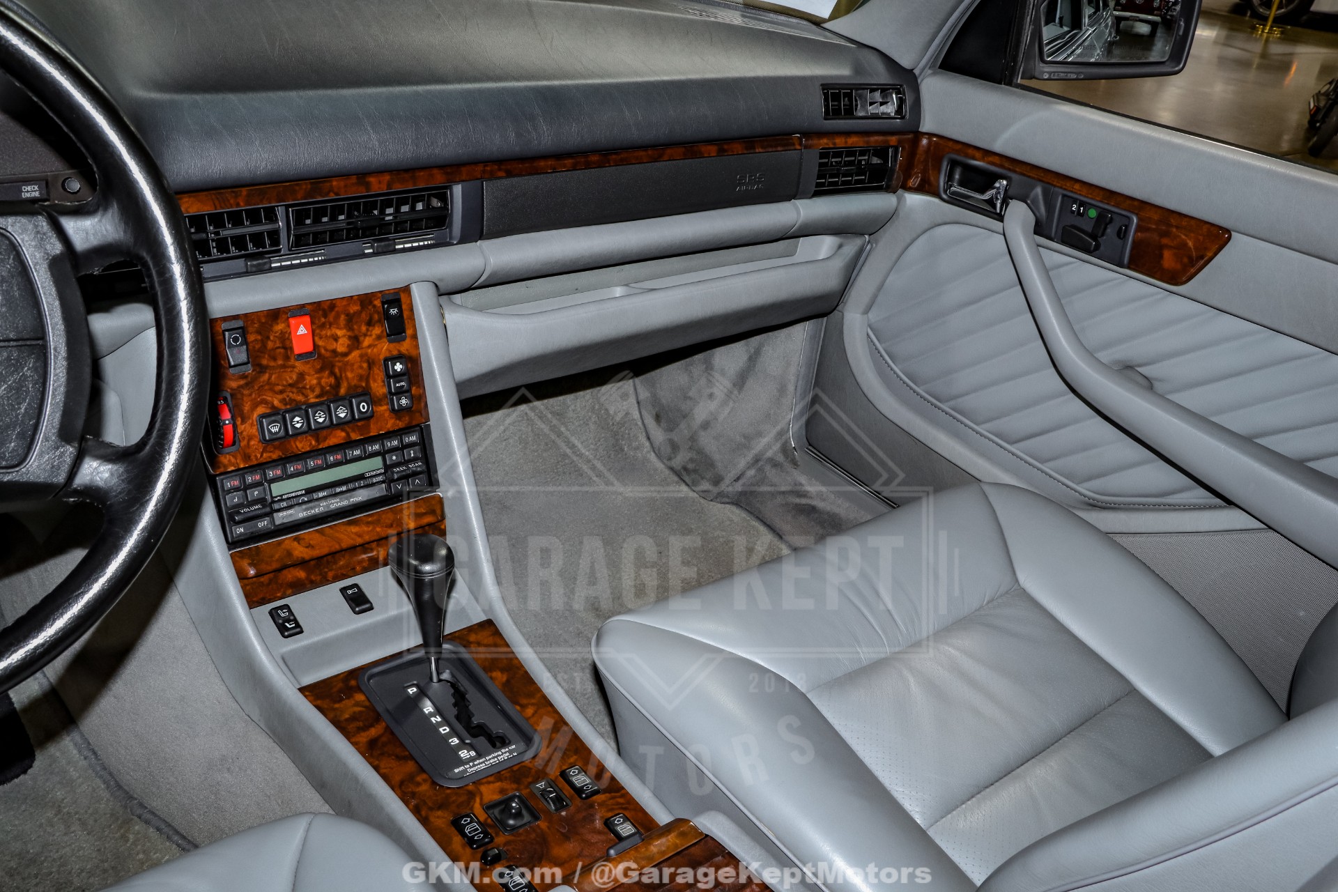1991 Mercedes-Benz 560-Class 131