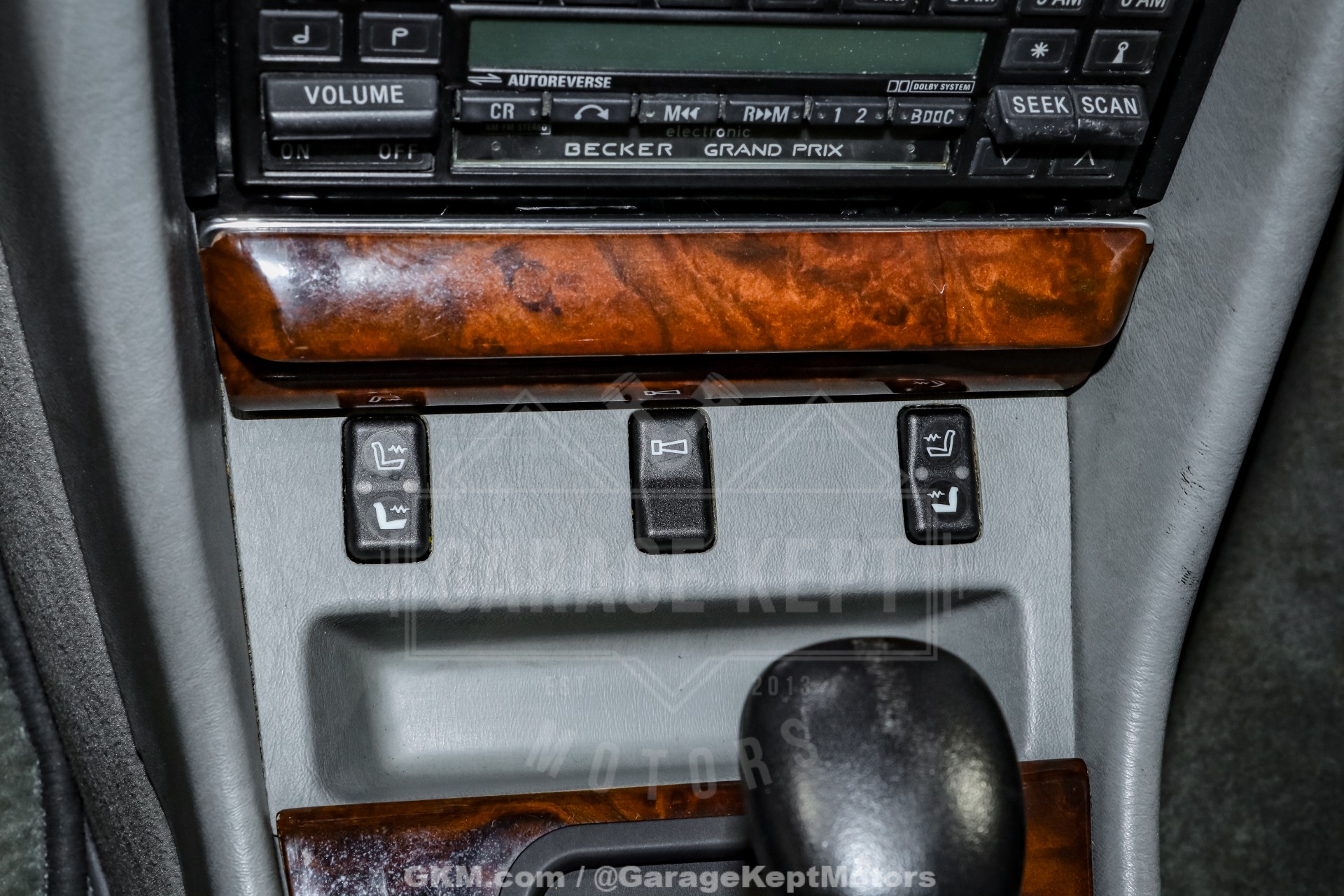 1991 Mercedes-Benz 560-Class 137