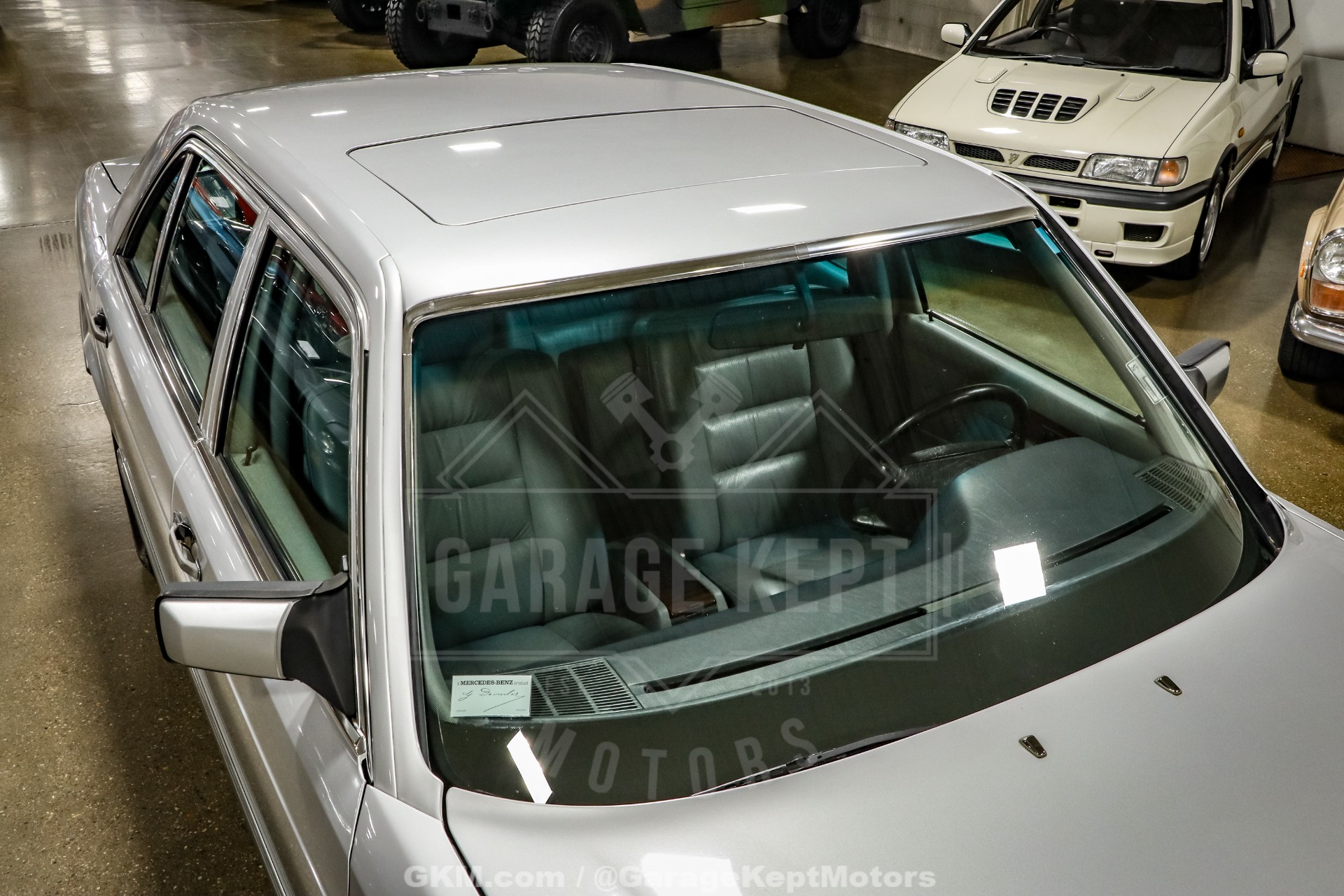 1991 Mercedes-Benz 560-Class 16