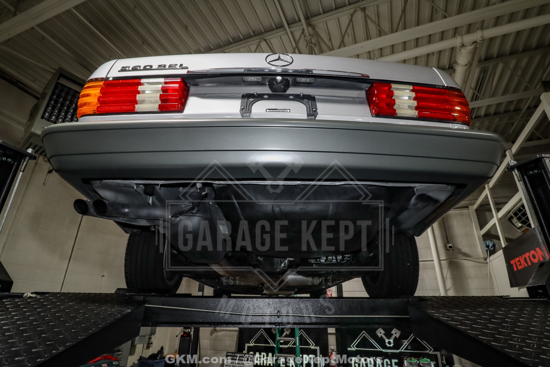 1991 Mercedes-Benz 560-Class 174