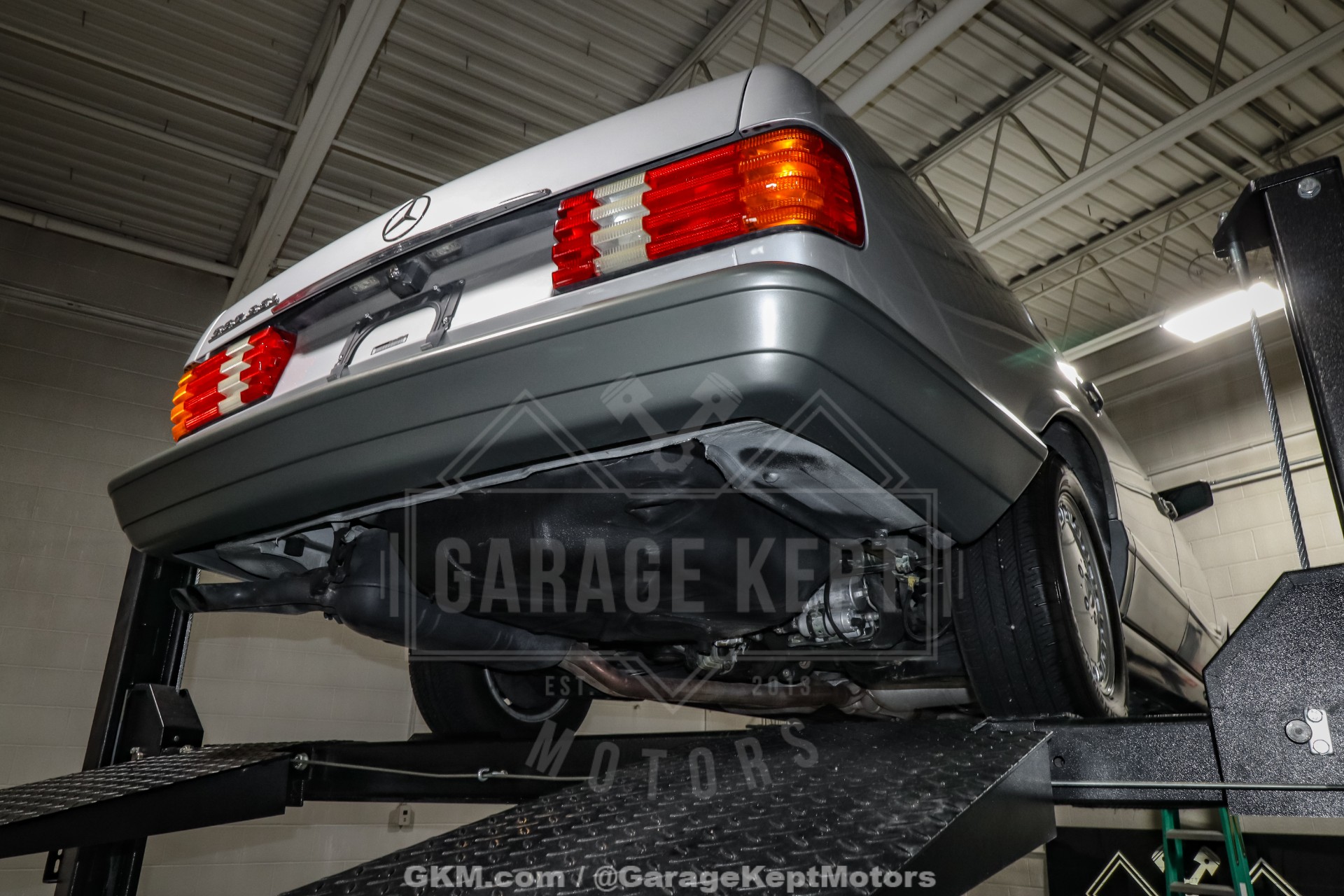 1991 Mercedes-Benz 560-Class 175