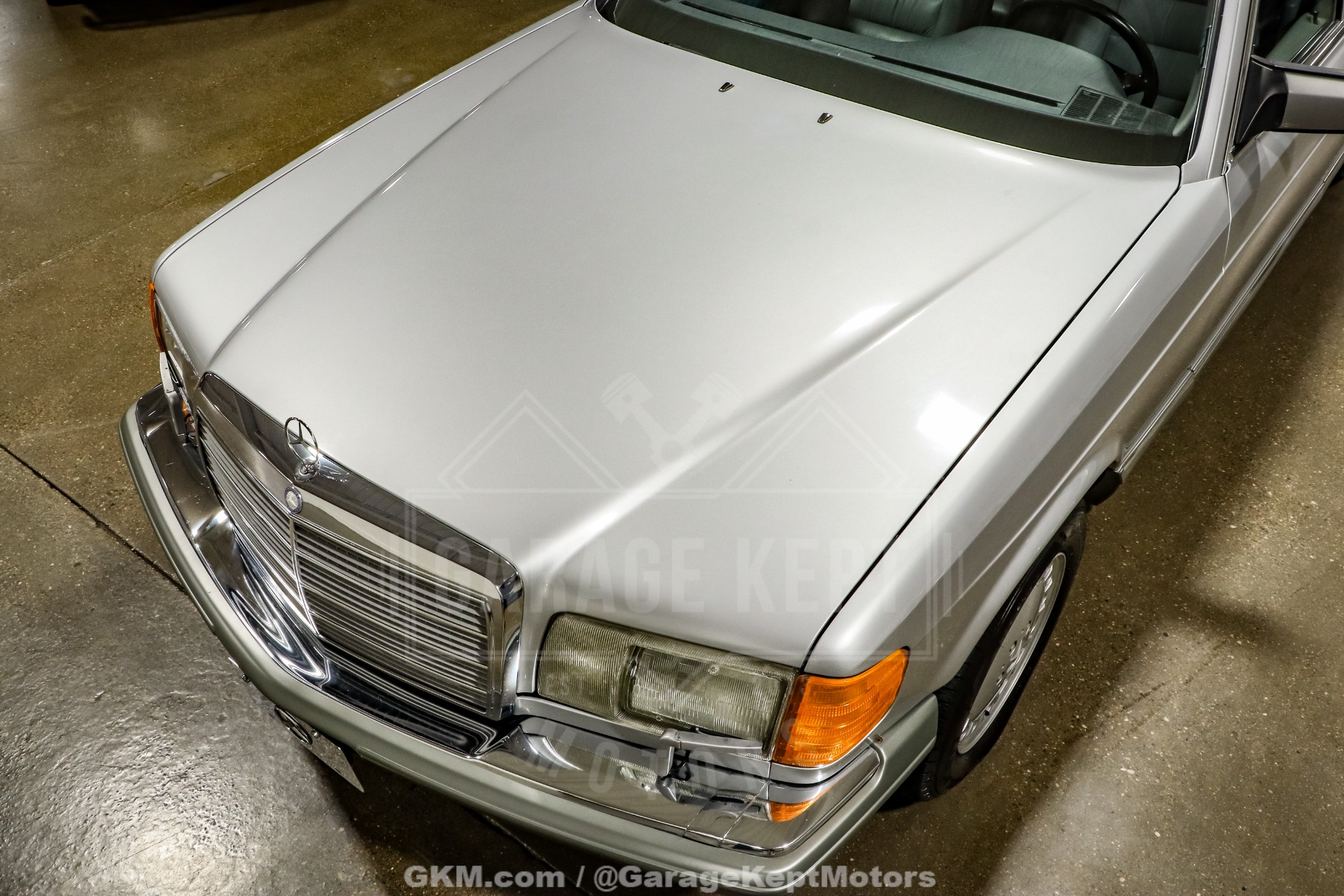 1991 Mercedes-Benz 560-Class 24