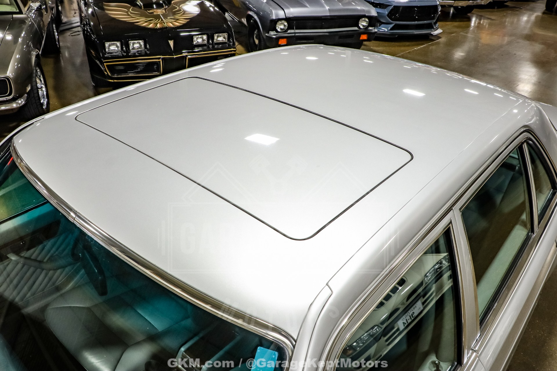 1991 Mercedes-Benz 560-Class 27