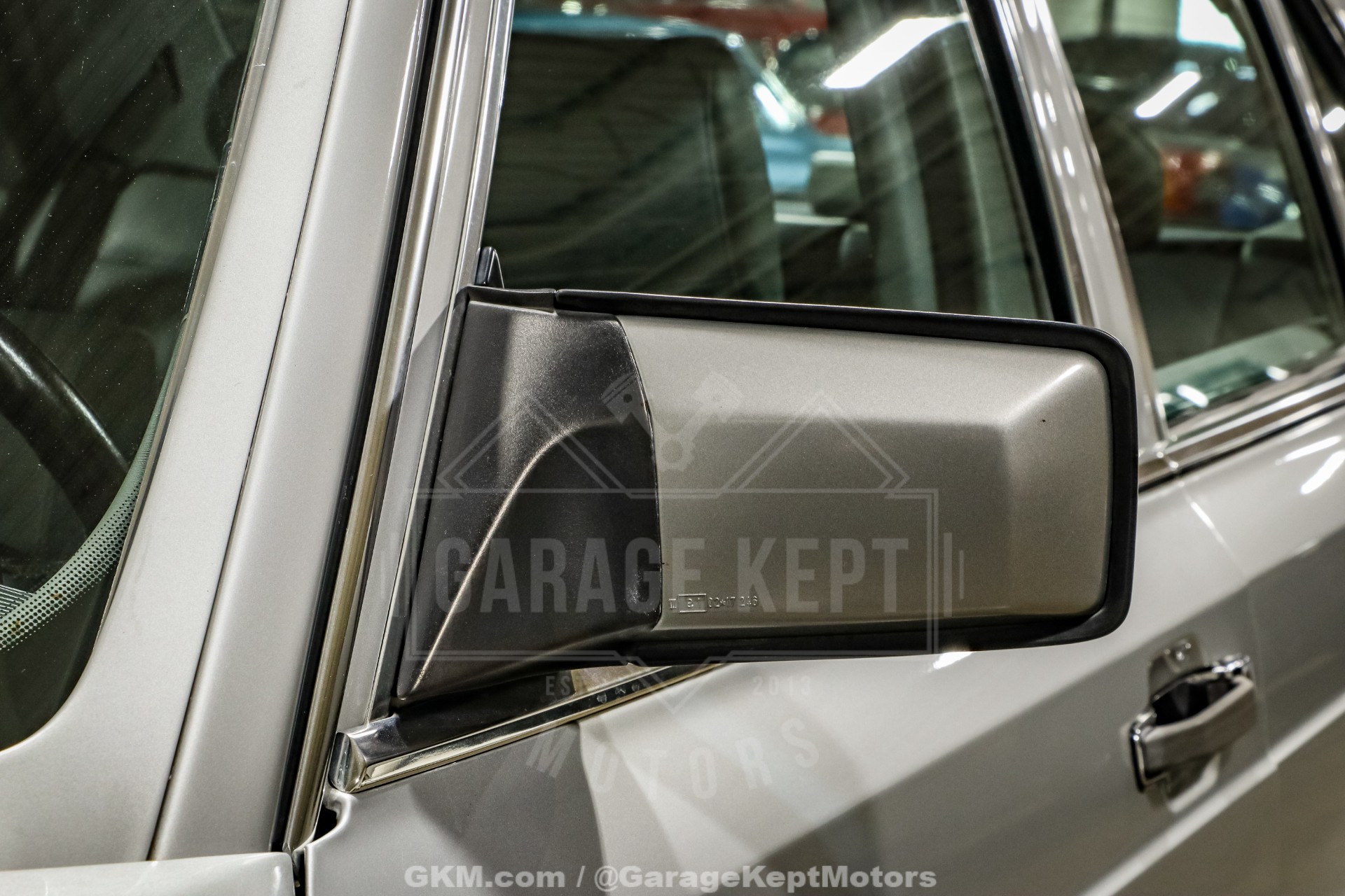 1991 Mercedes-Benz 560-Class 30