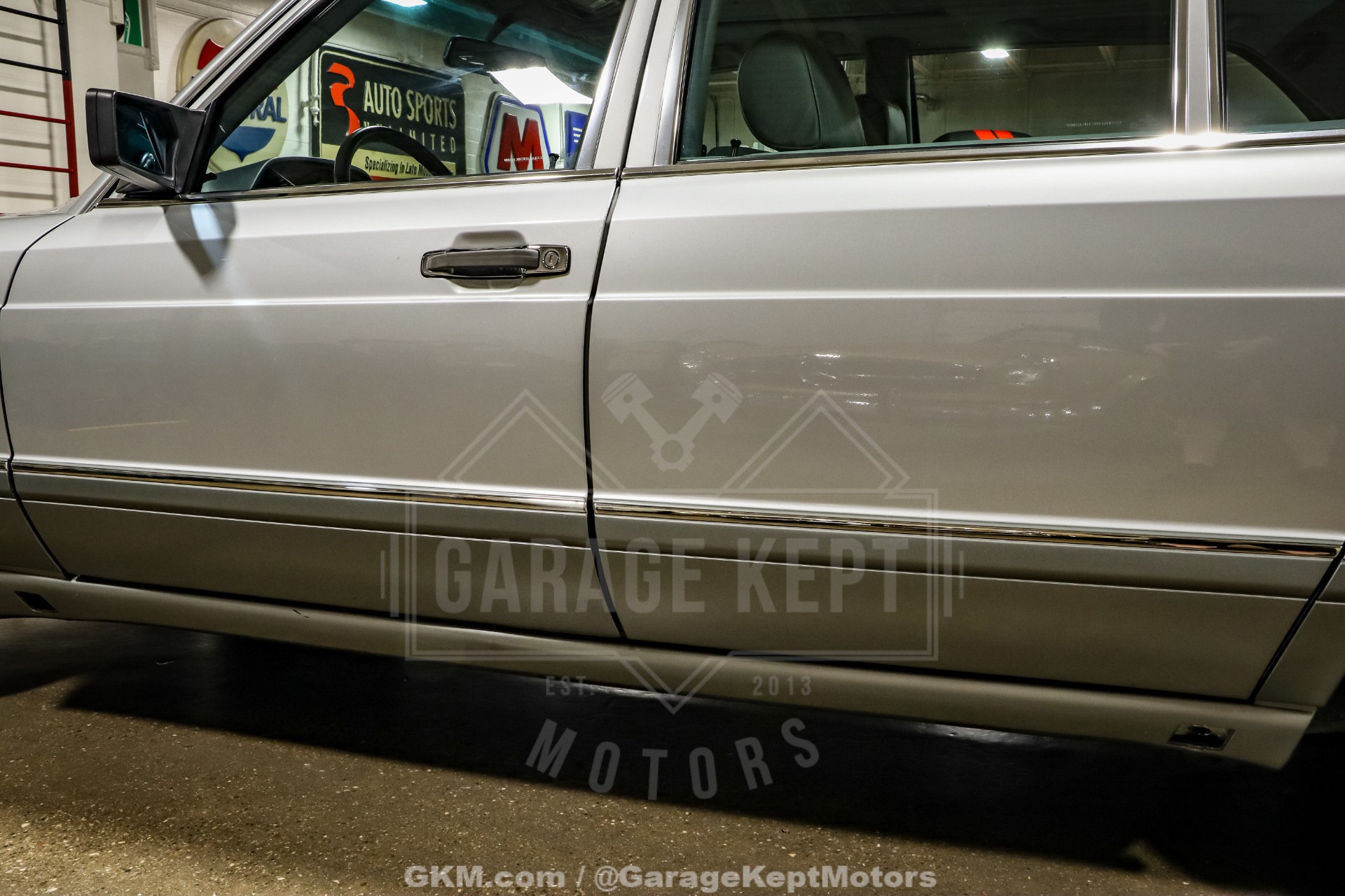 1991 Mercedes-Benz 560-Class 37