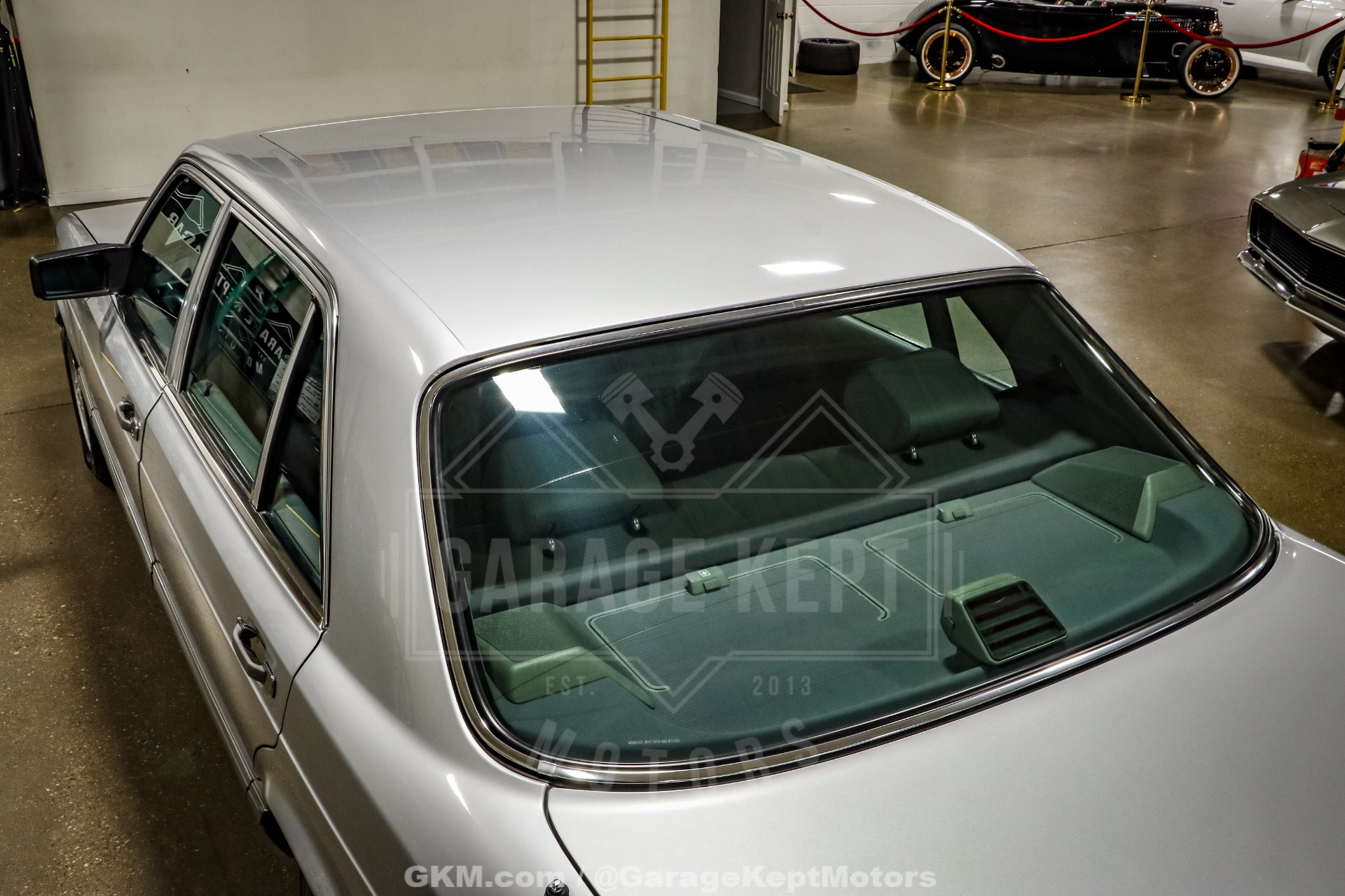 1991 Mercedes-Benz 560-Class 41