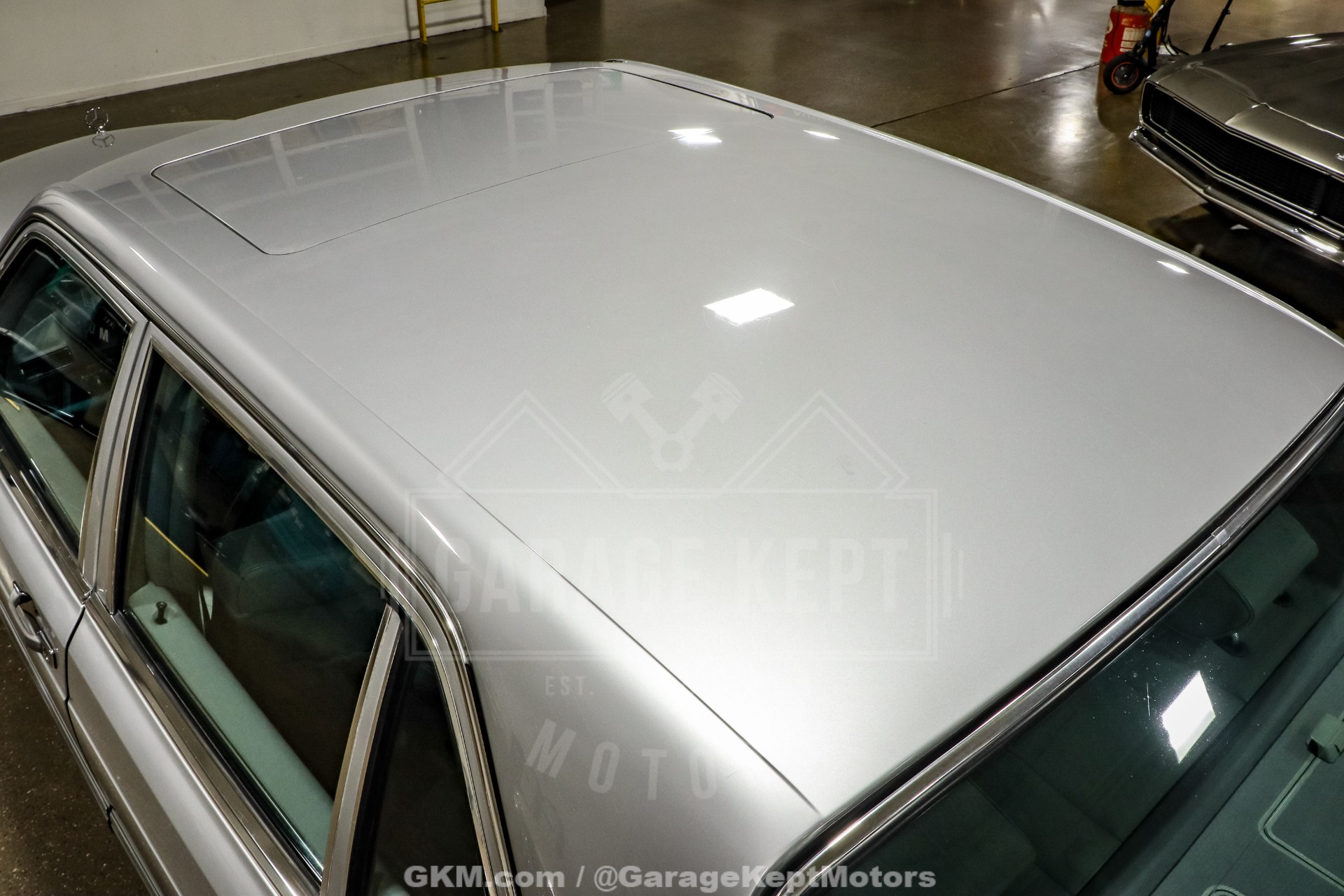 1991 Mercedes-Benz 560-Class 42