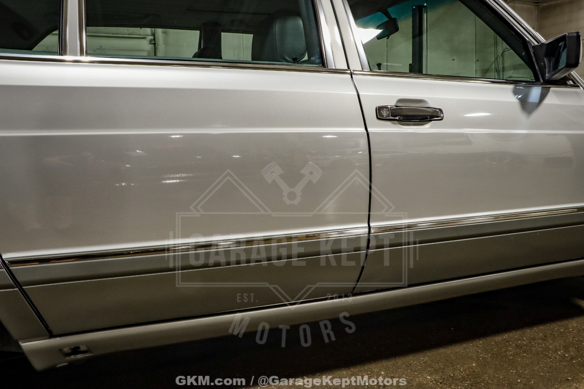 1991 Mercedes-Benz 560-Class 56