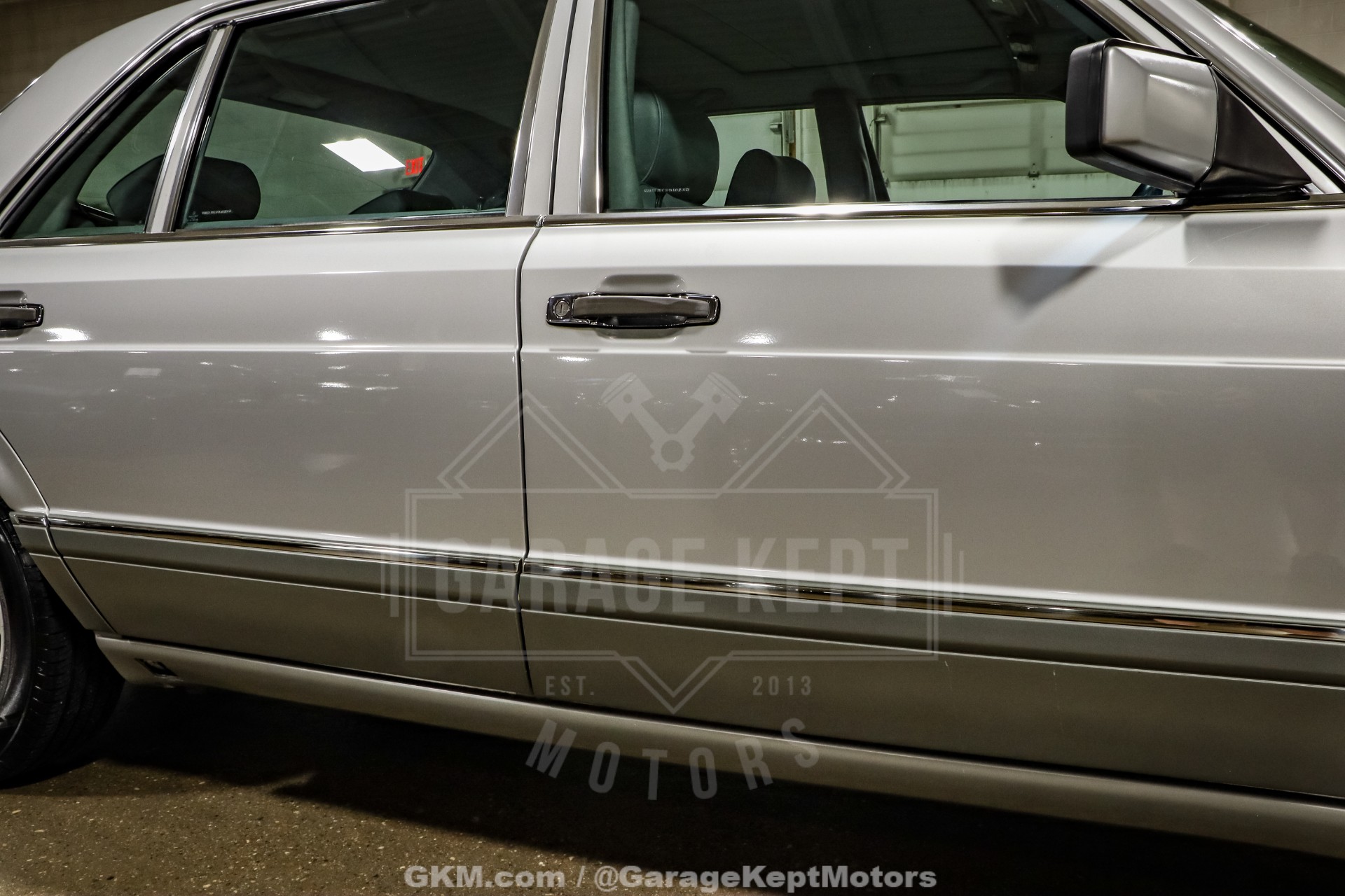 1991 Mercedes-Benz 560-Class 57