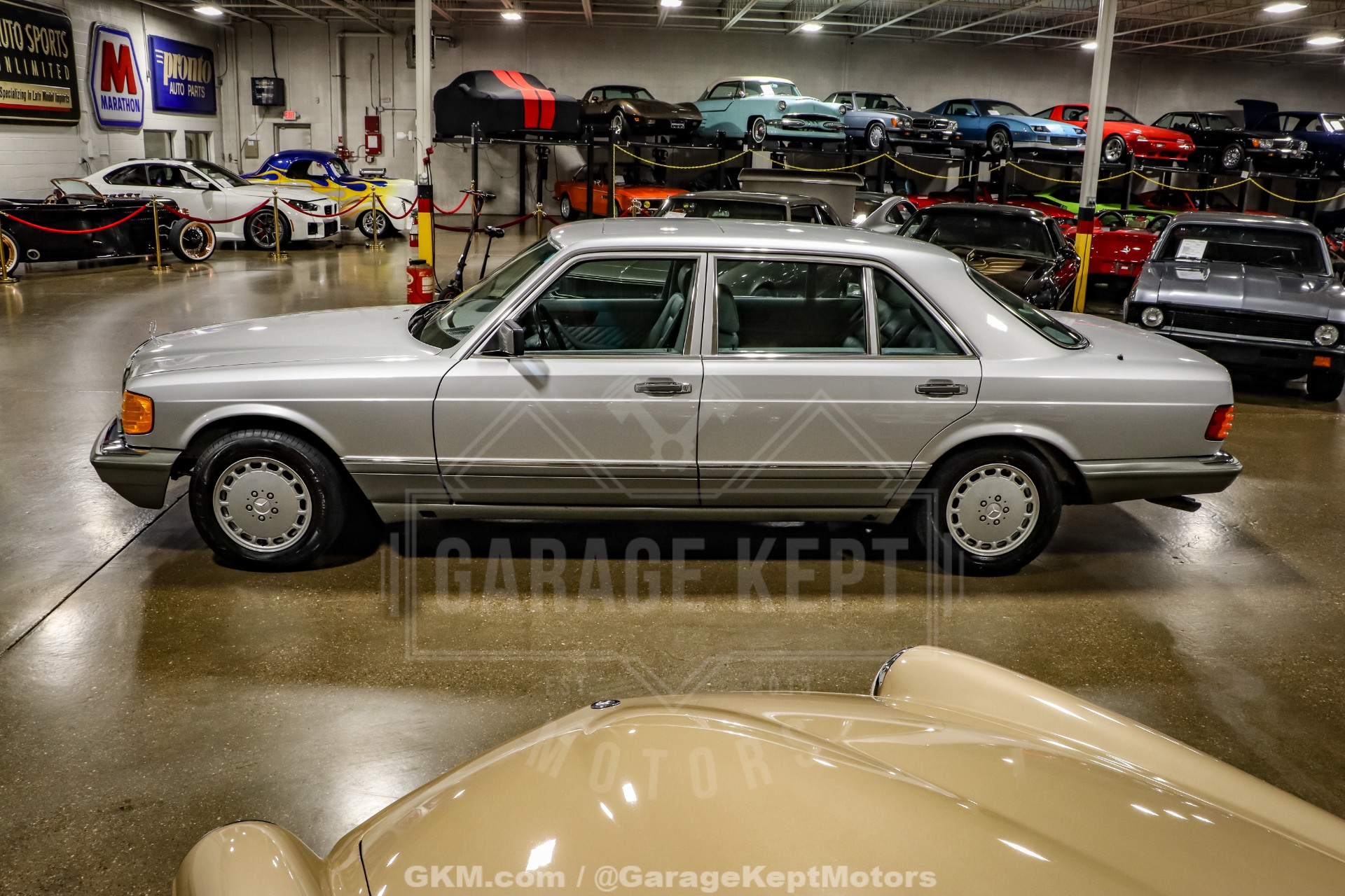 1991 Mercedes-Benz 560-Class 5