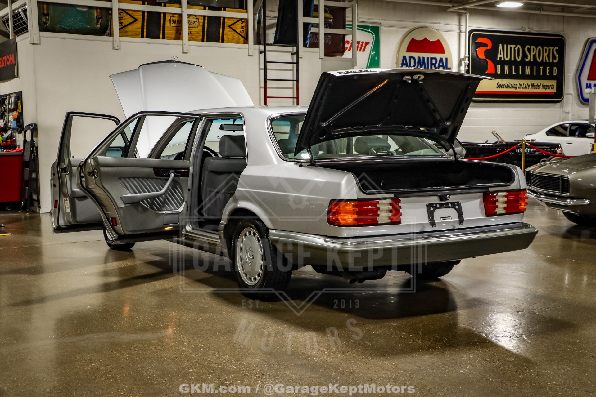 1991 Mercedes-Benz 560-Class 65