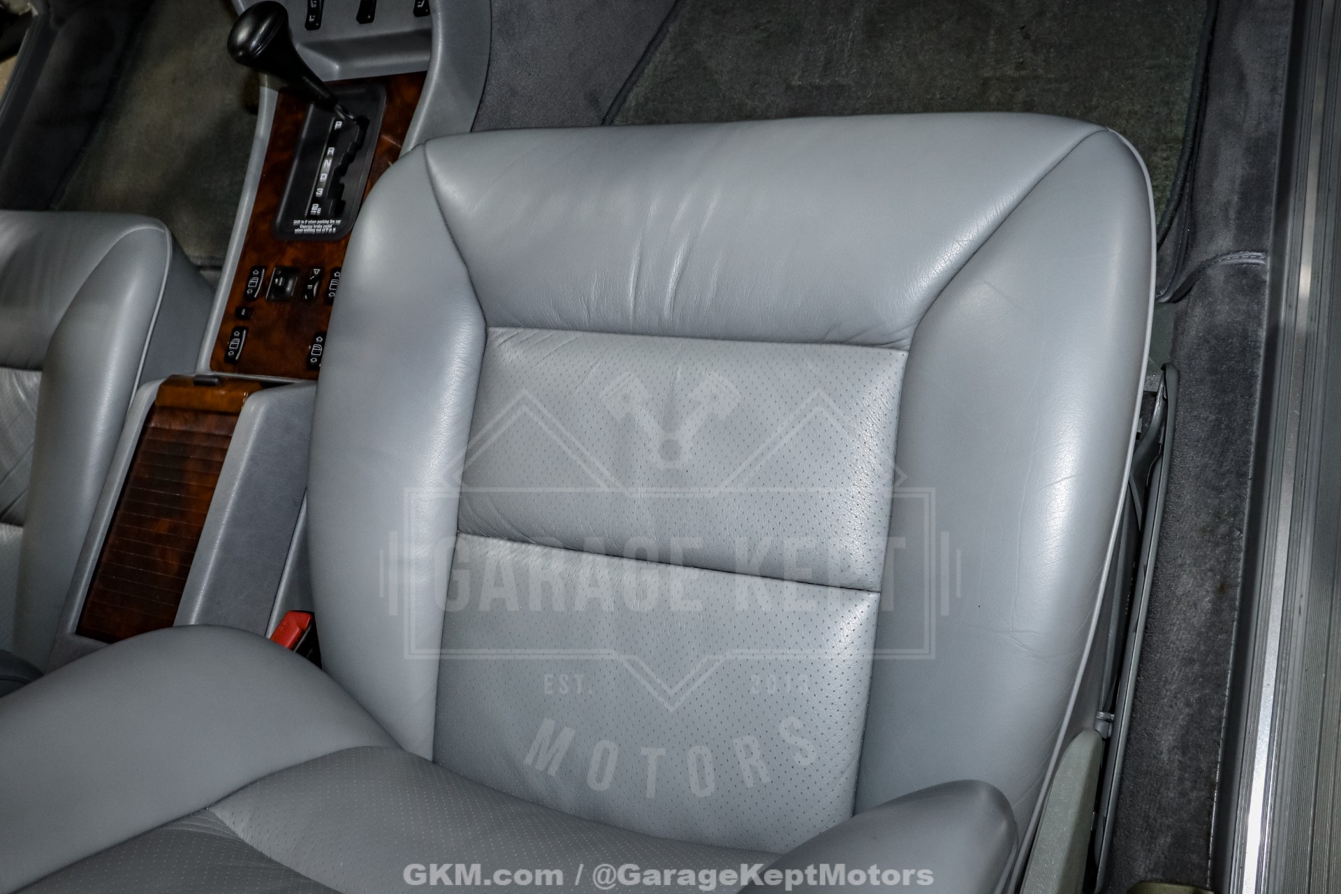 1991 Mercedes-Benz 560-Class 78