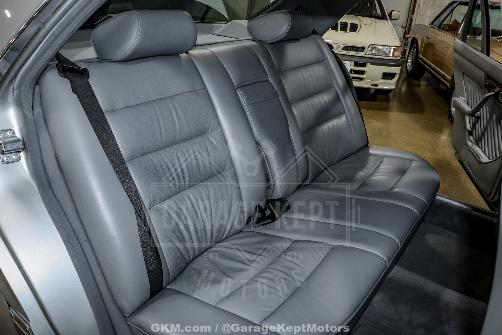 1991 Mercedes-Benz 560-Class 86