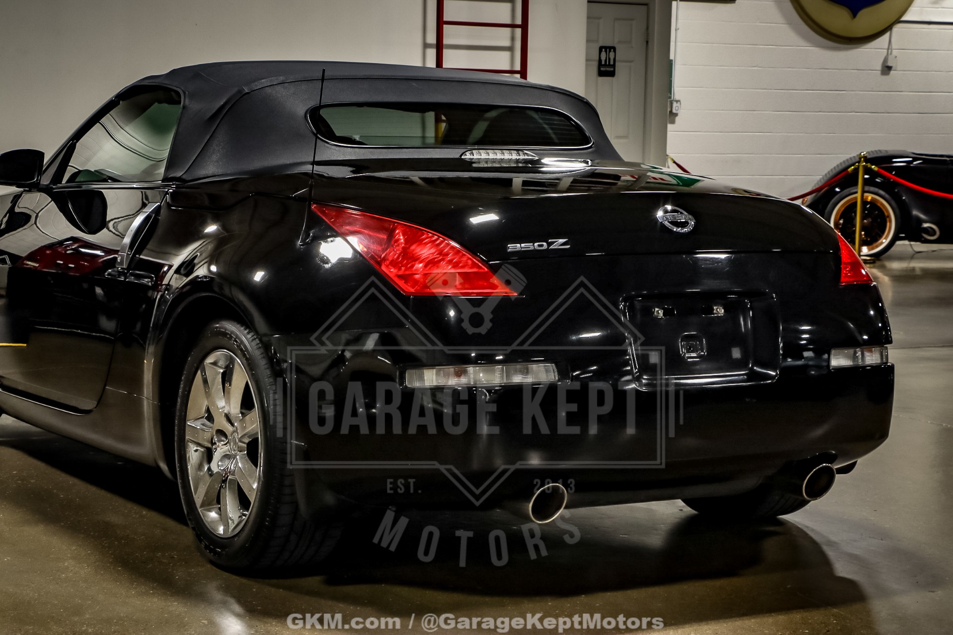 2004 Nissan 350Z 42