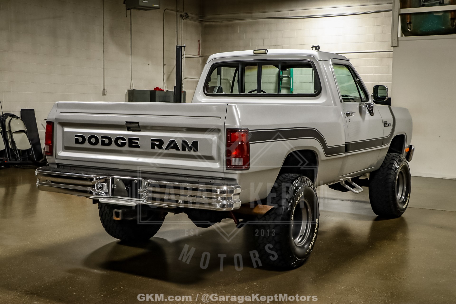 1986 Dodge RAM 100 8