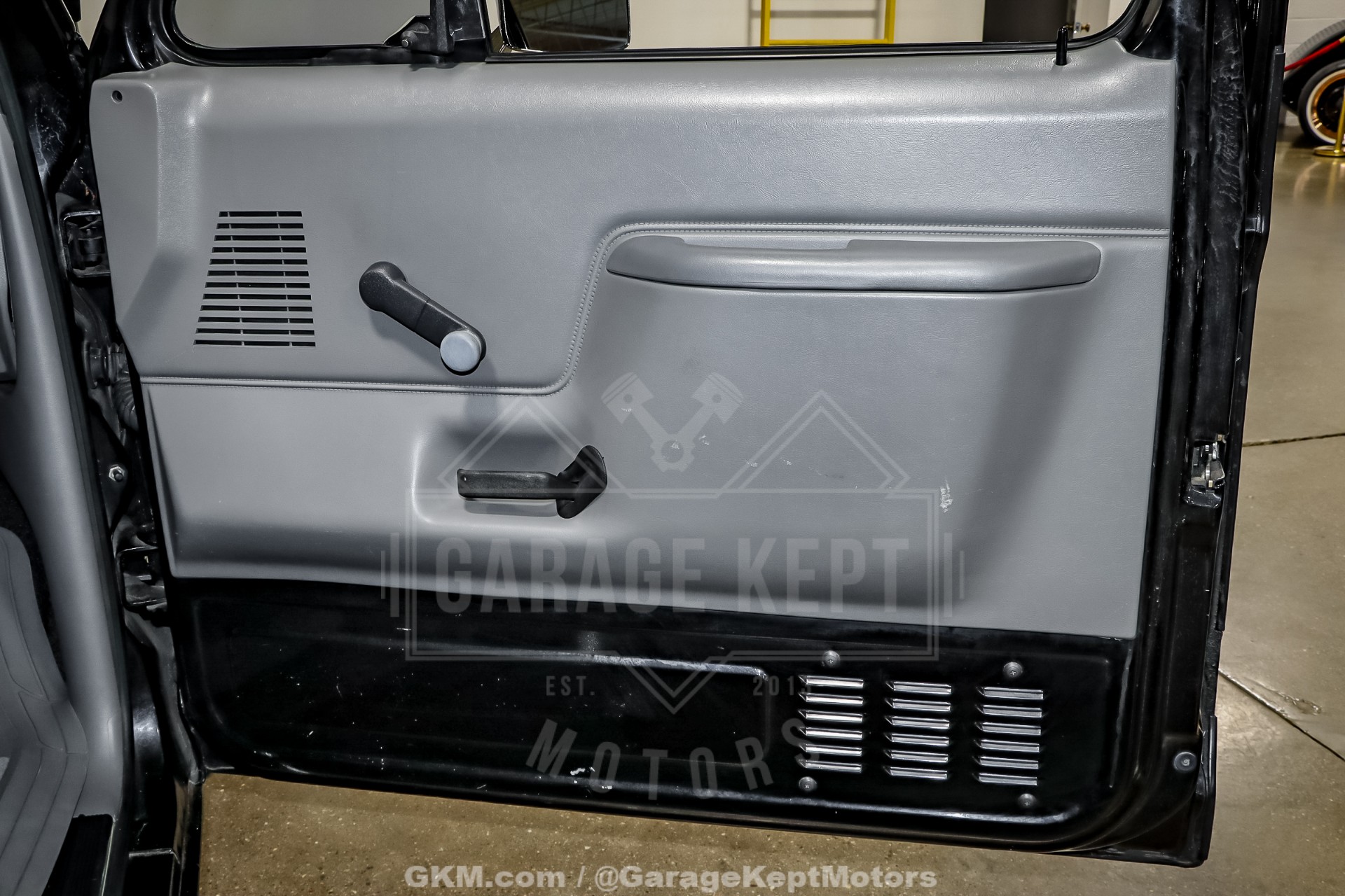 1987 Ford F150 64