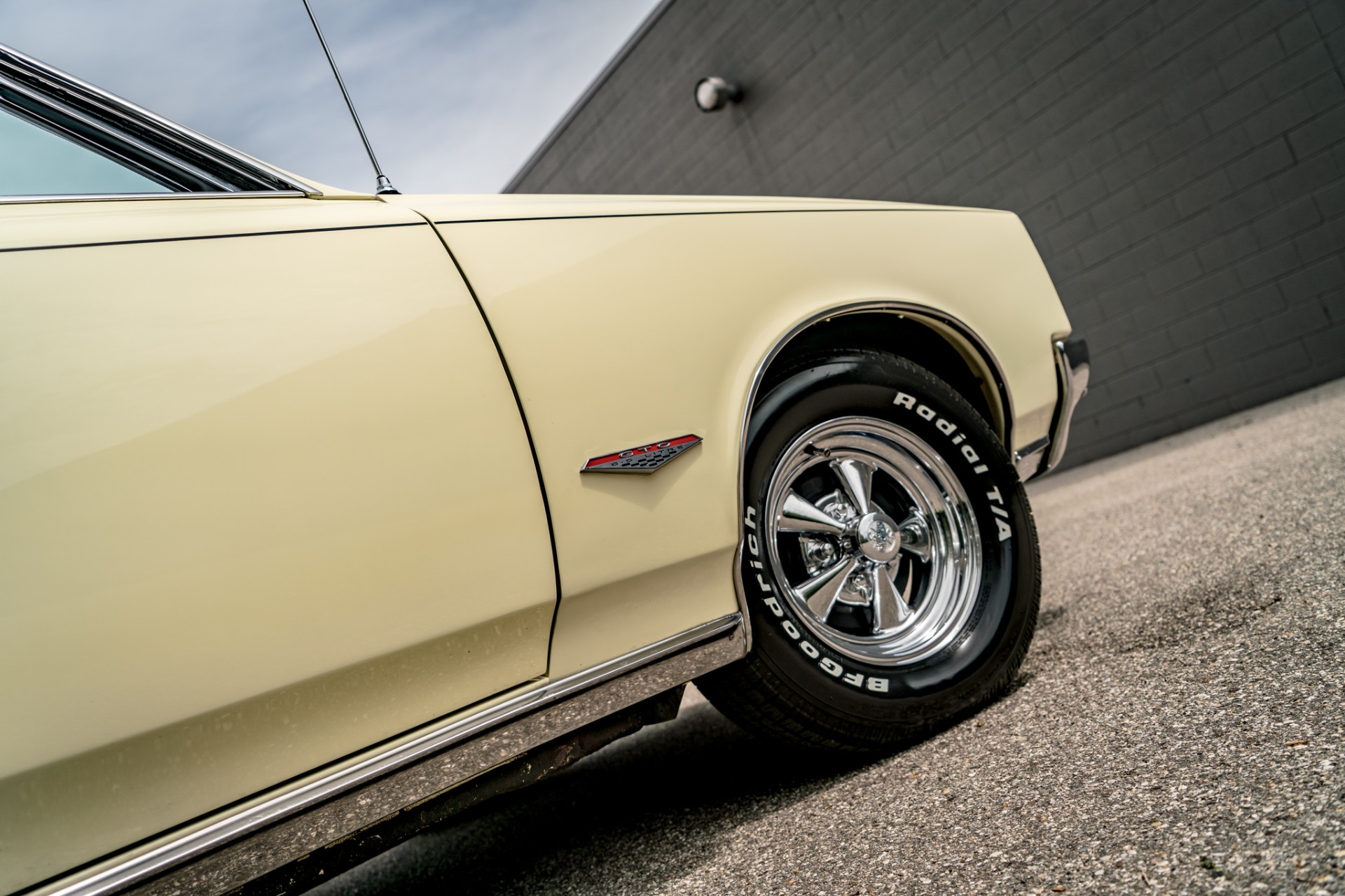 1966 Pontiac GTO 14