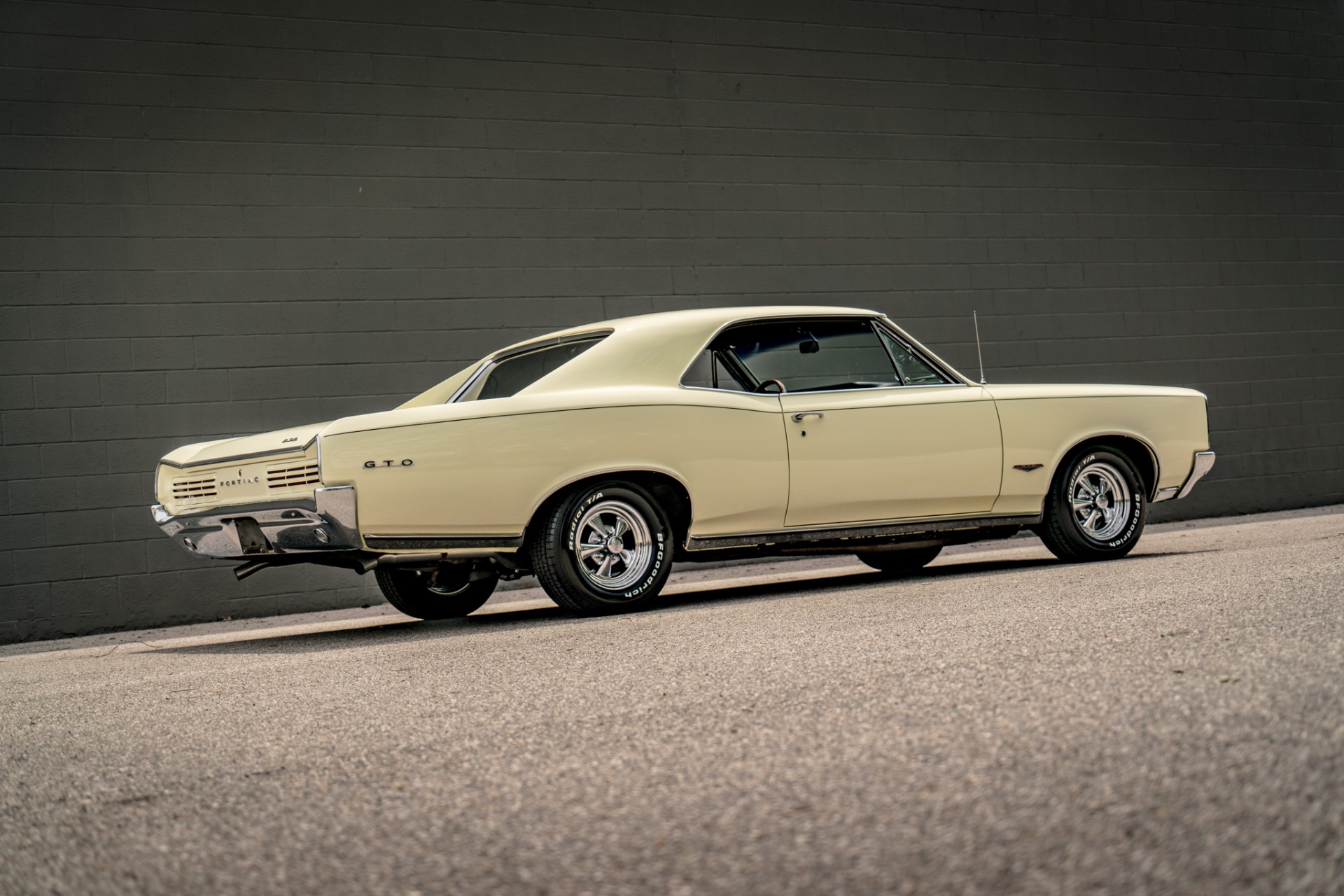 1966 Pontiac GTO 16