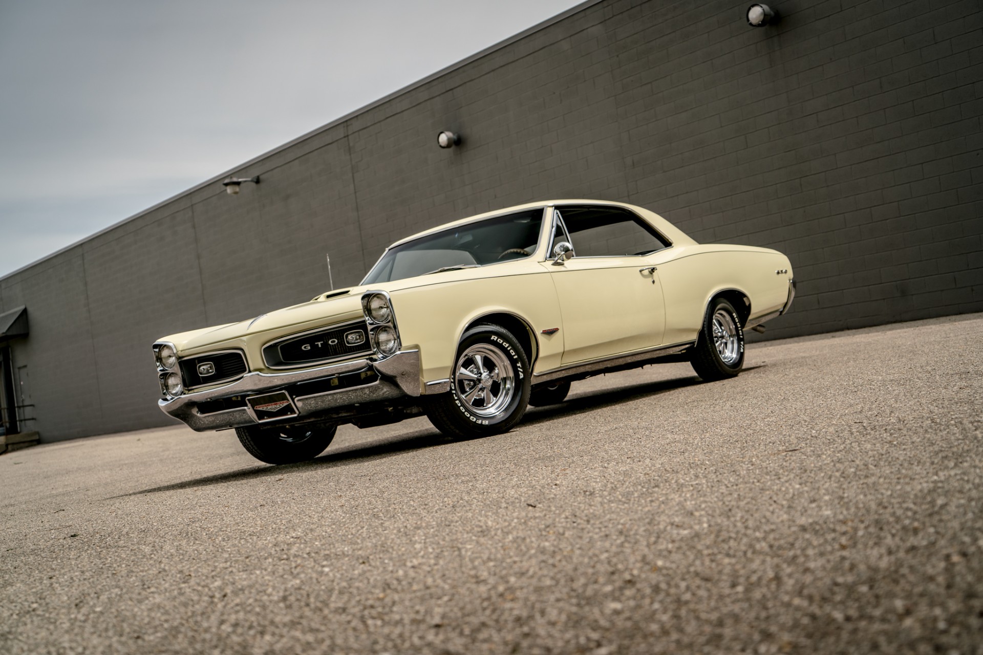 1966 Pontiac GTO 3