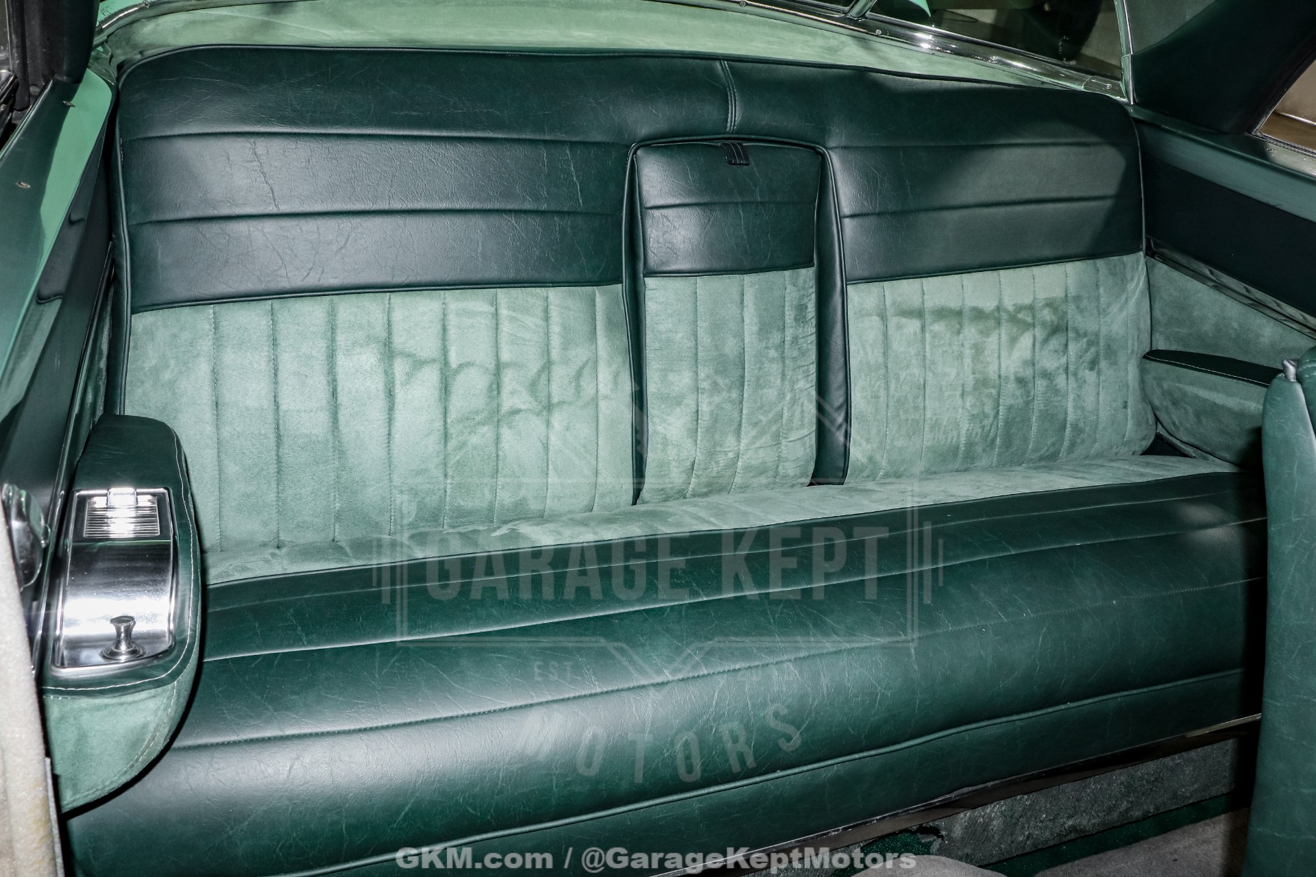 1953 Chrysler Custom Imperial 100
