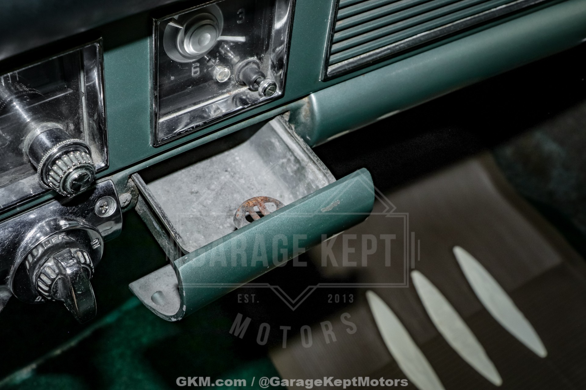 1953 Chrysler Custom Imperial 158