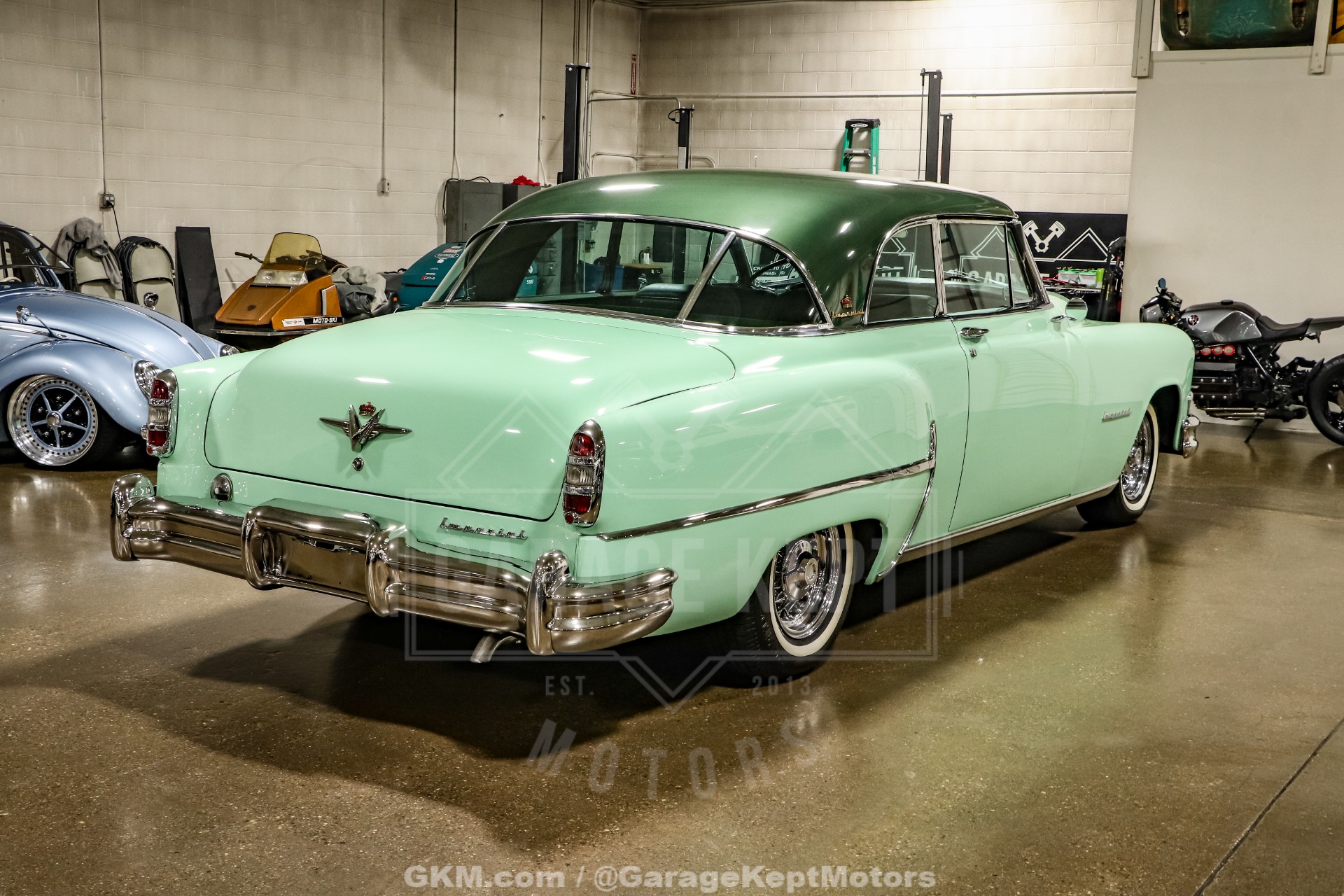 1953 Chrysler Custom Imperial 26