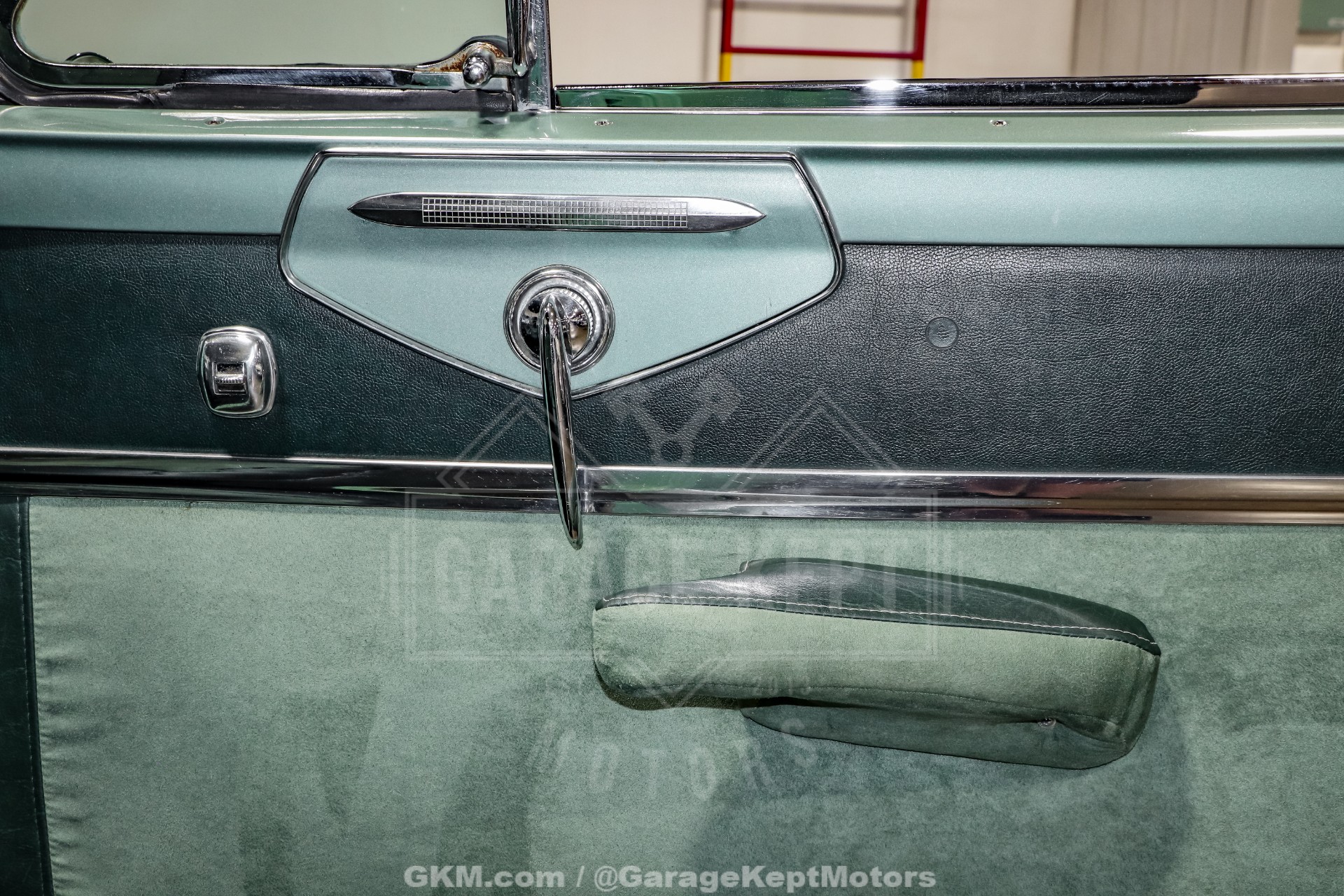 1953 Chrysler Custom Imperial 87