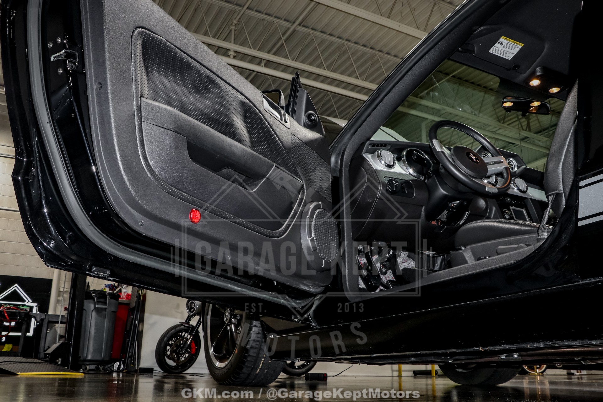 2007 Ford Mustang 107