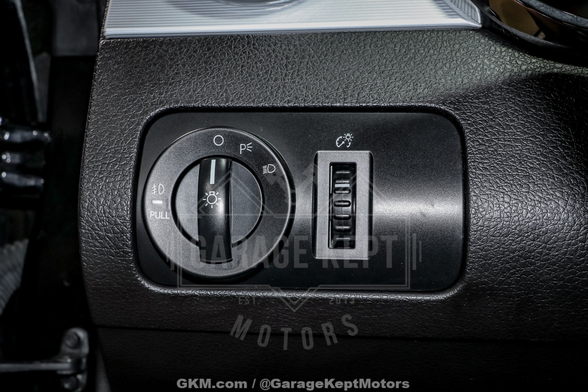 2007 Ford Mustang 129