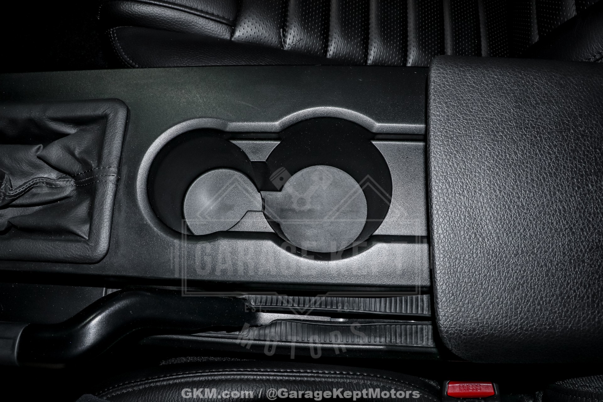 2007 Ford Mustang 141