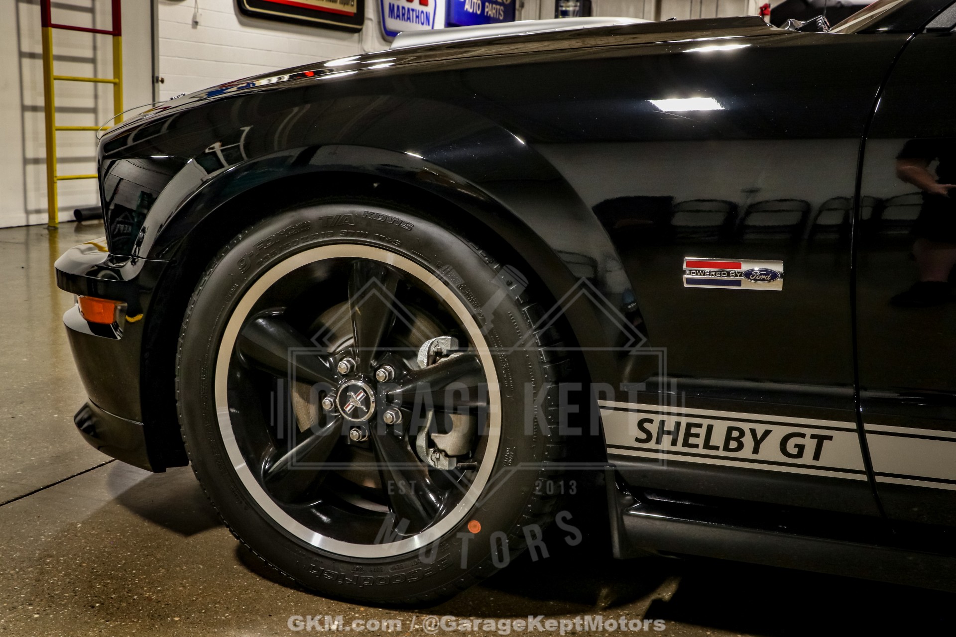 2007 Ford Mustang 37