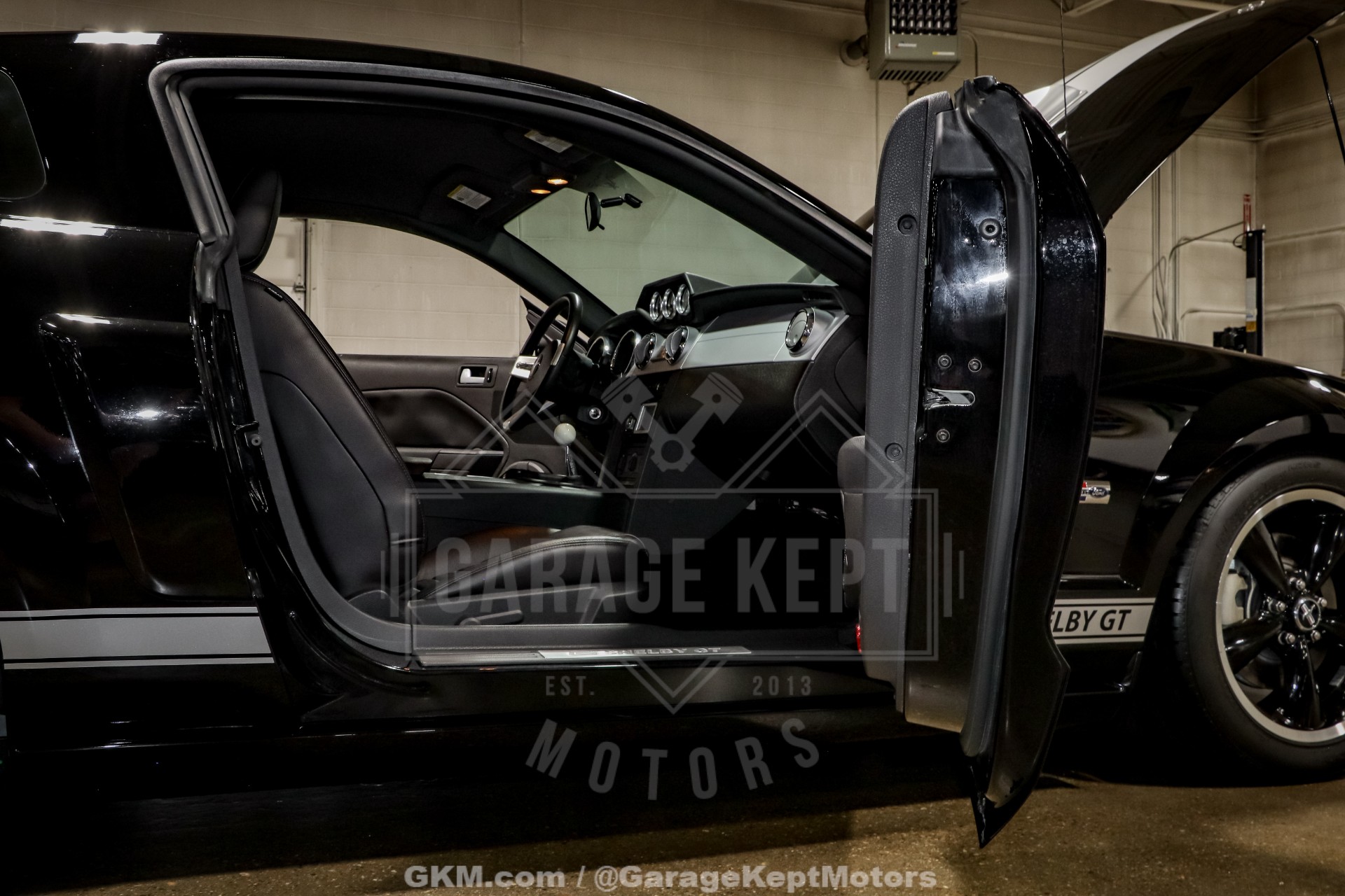 2007 Ford Mustang 71