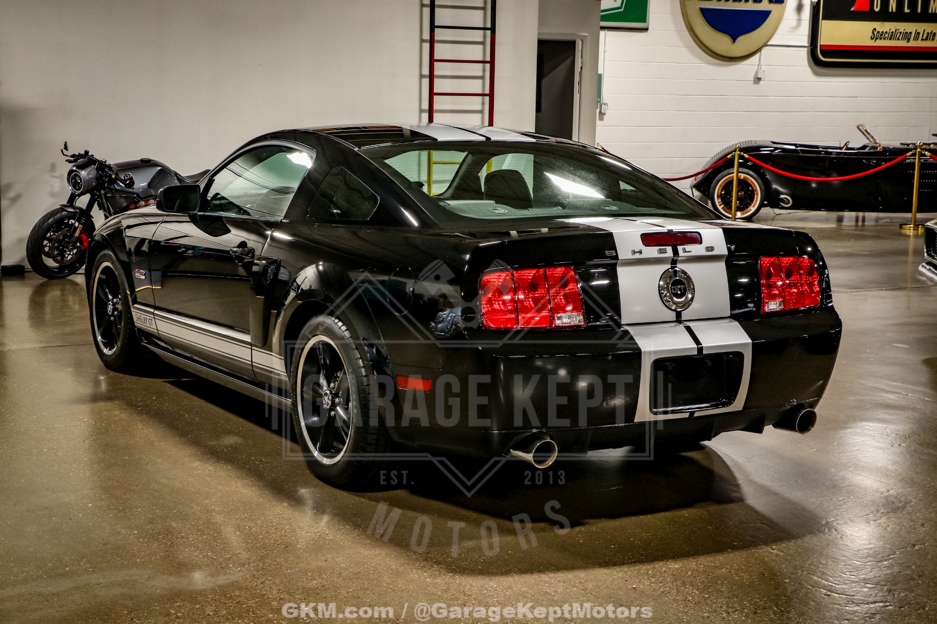 2007 Ford Mustang 7