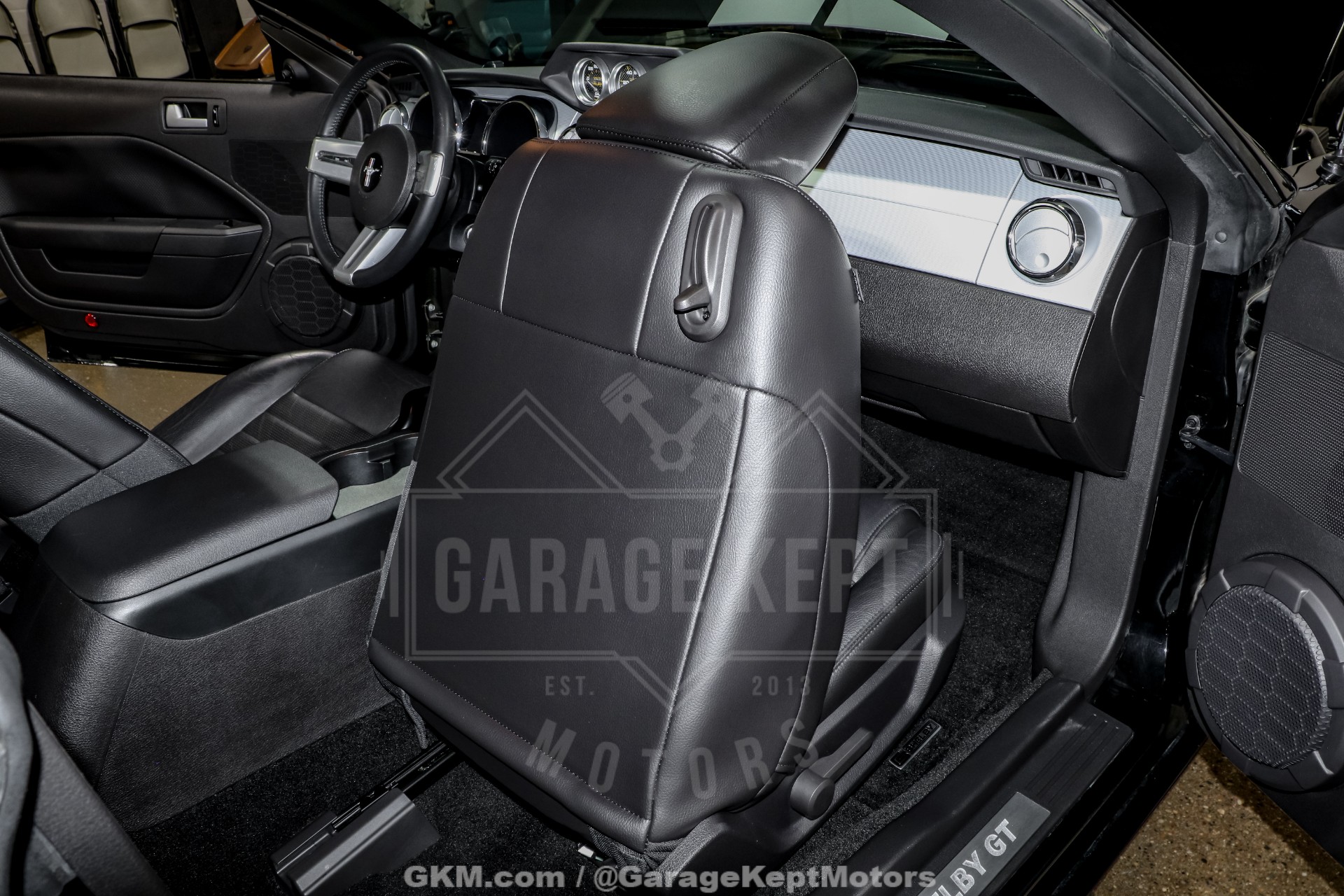 2007 Ford Mustang 83