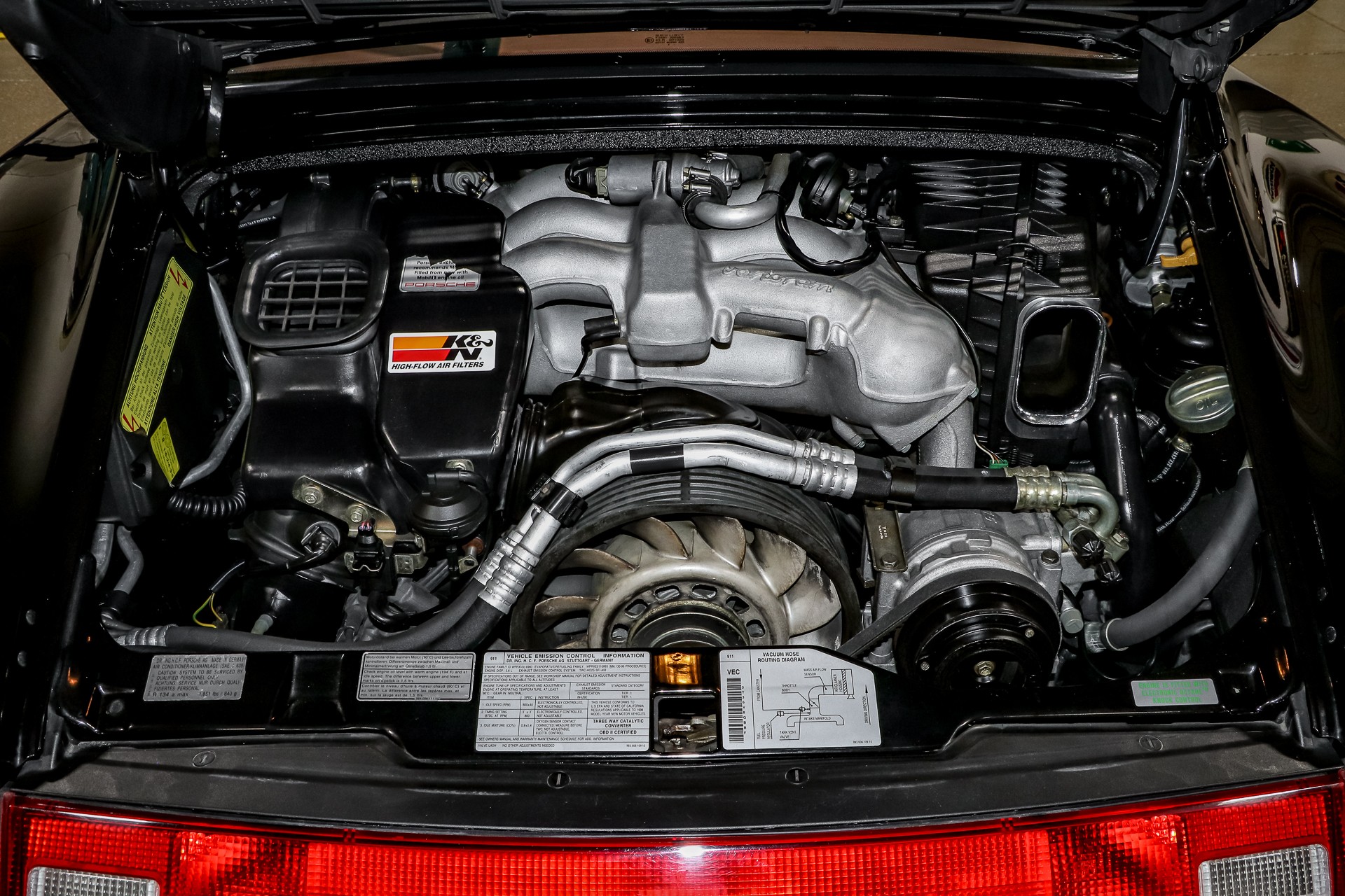 1998 Porsche 911 129