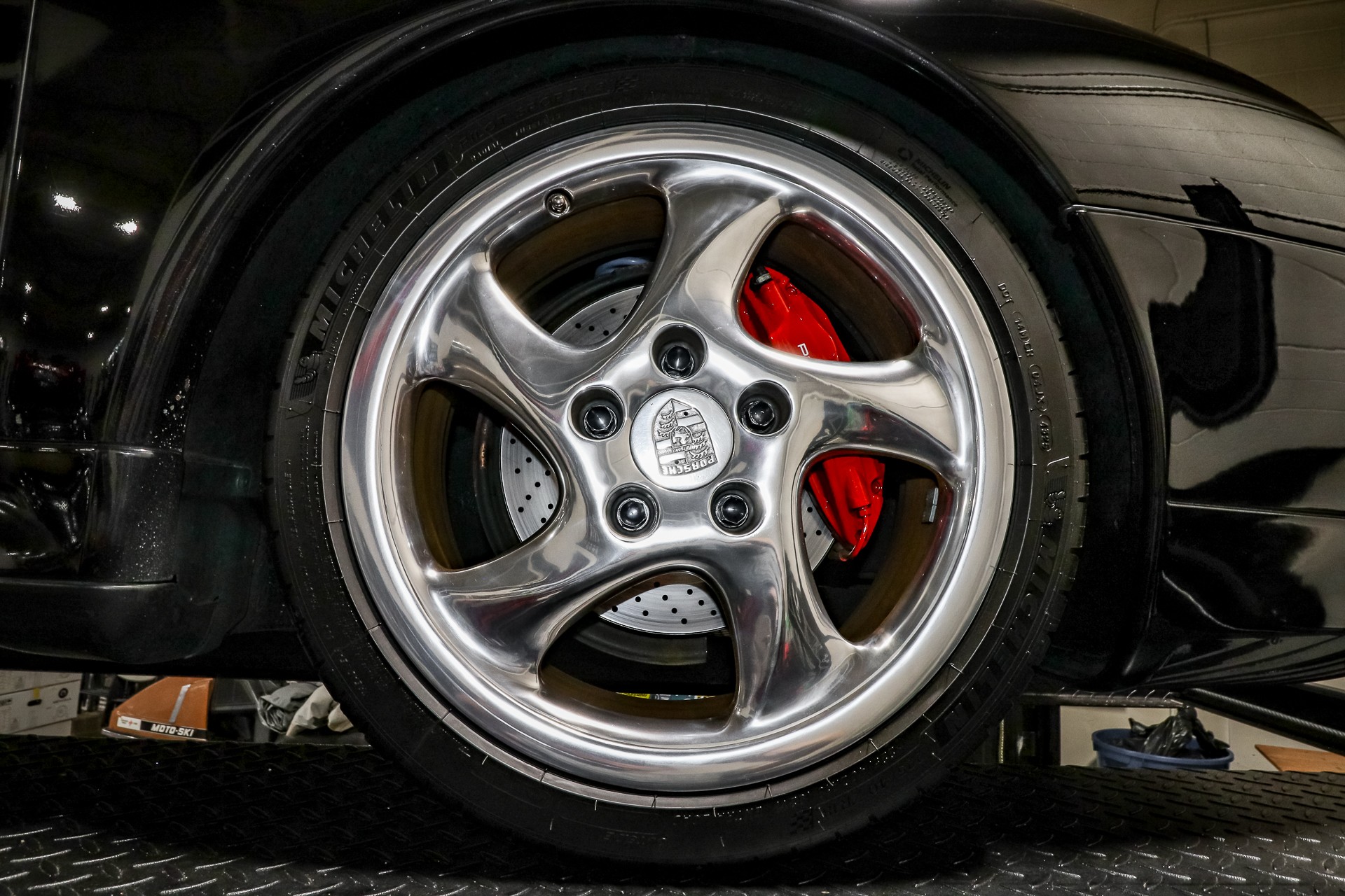 1998 Porsche 911 225