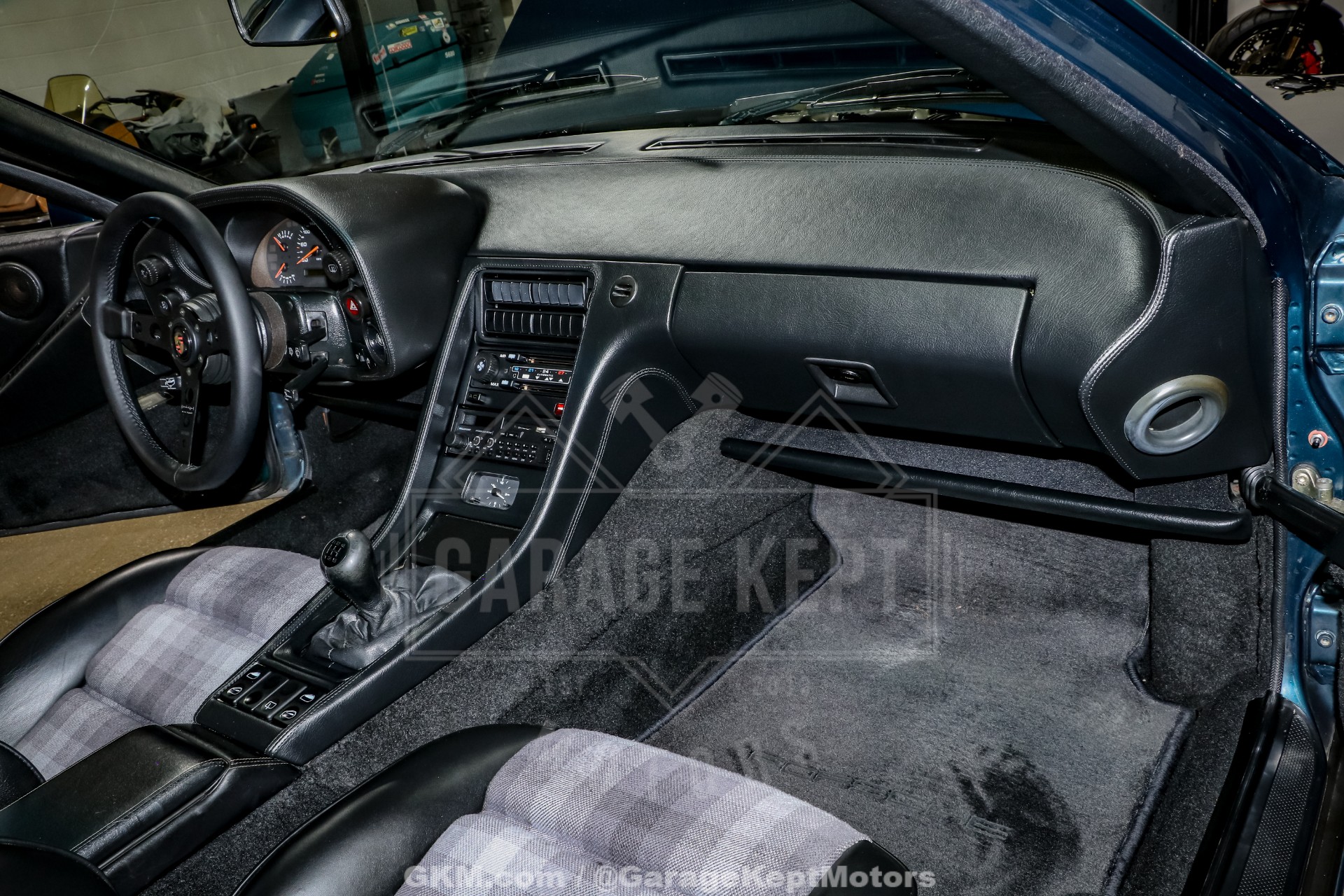 1991 Porsche 928 GT 102