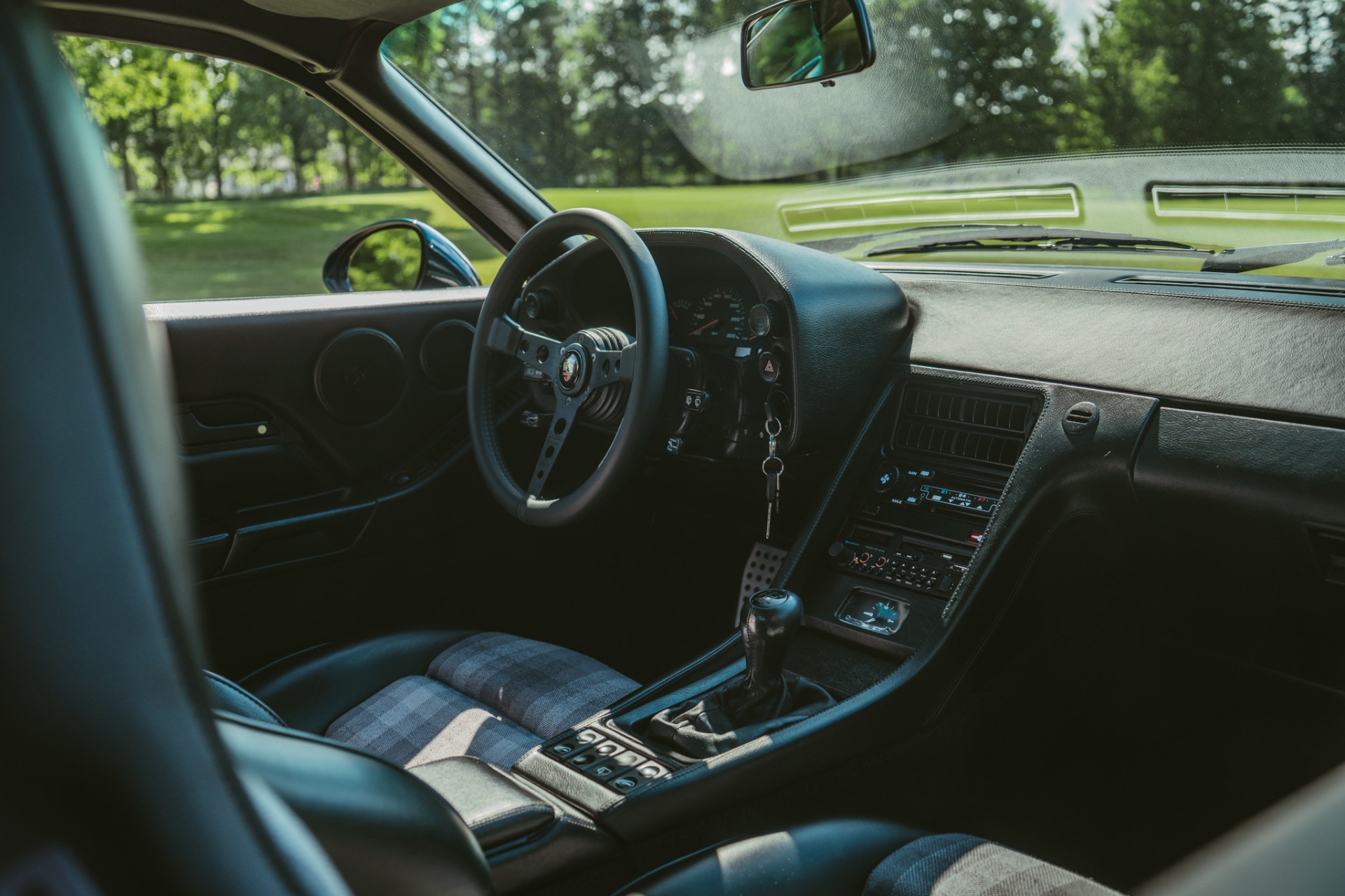 1991 Porsche 928 GT 13