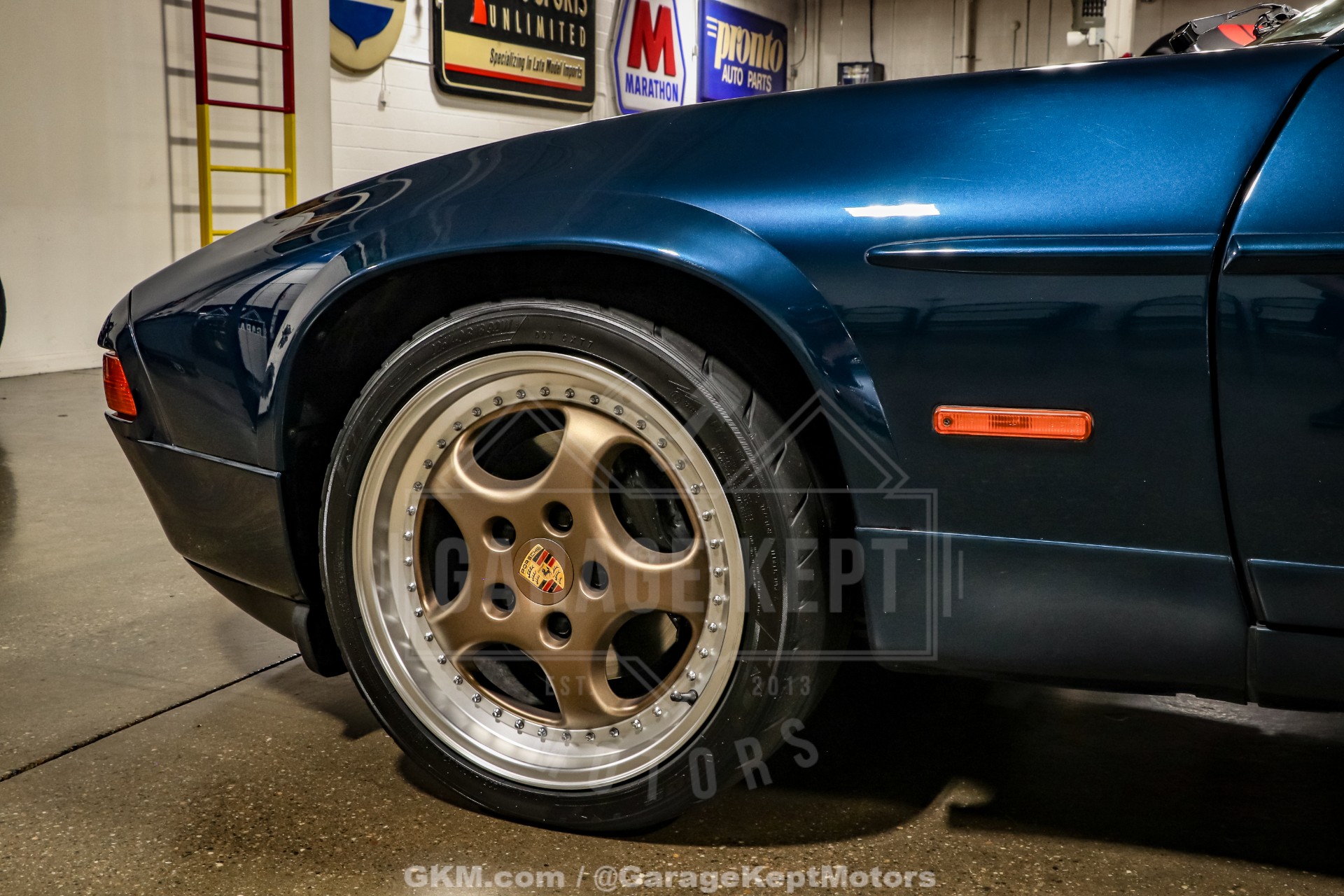 1991 Porsche 928 GT 54