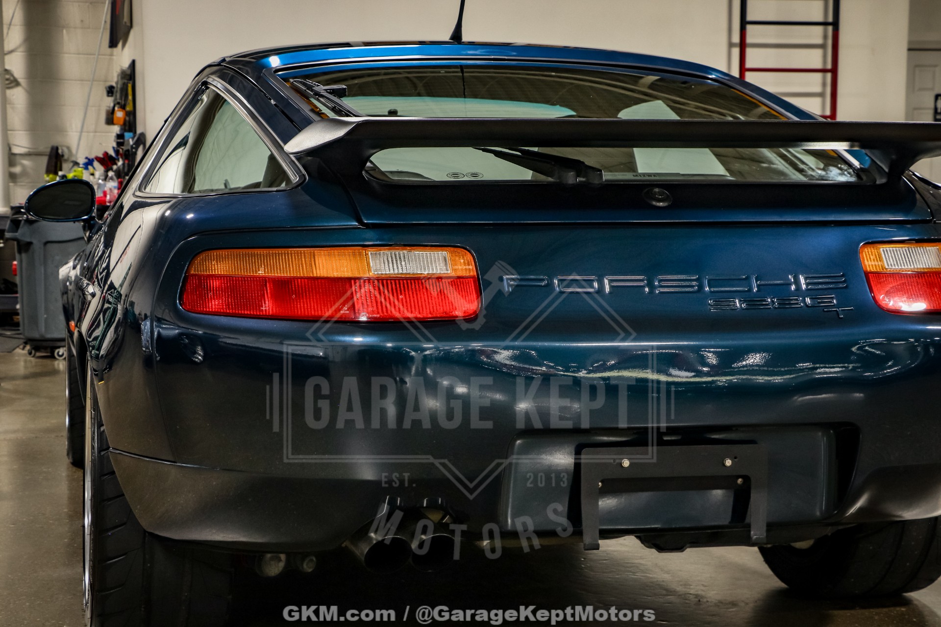 1991 Porsche 928 GT 64