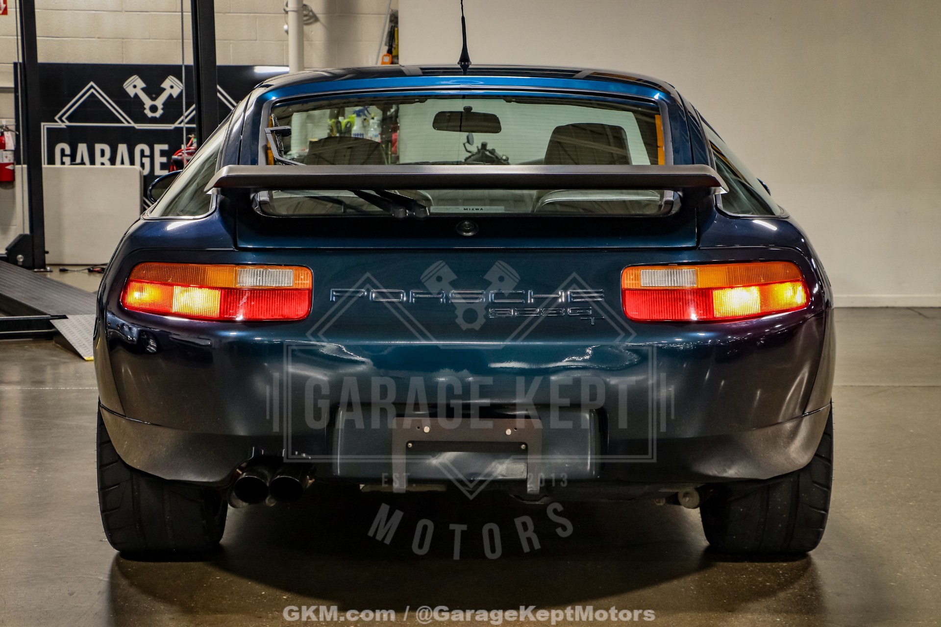 1991 Porsche 928 GT 67
