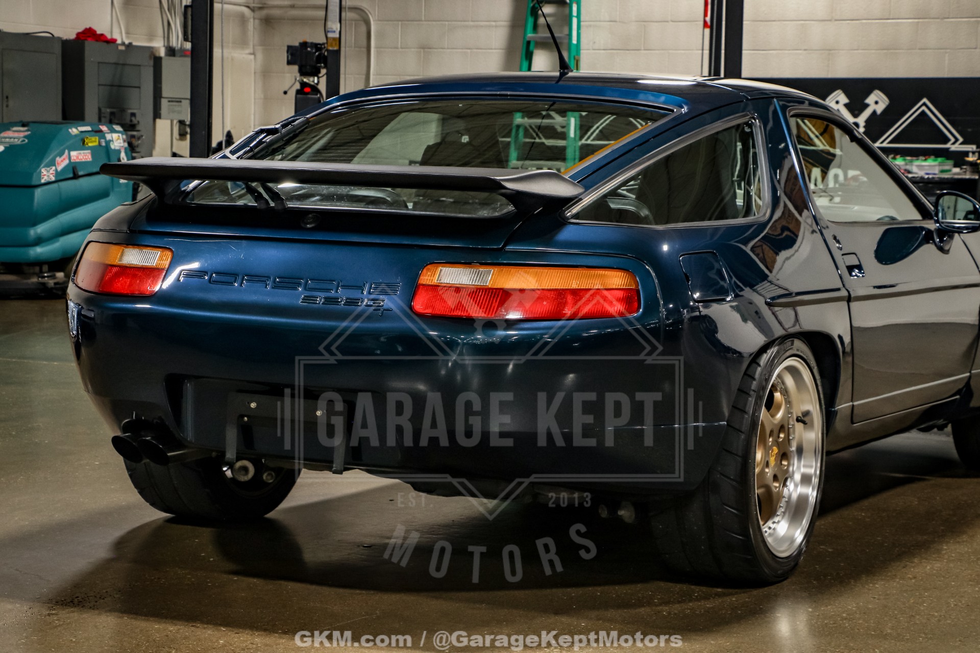 1991 Porsche 928 GT 69